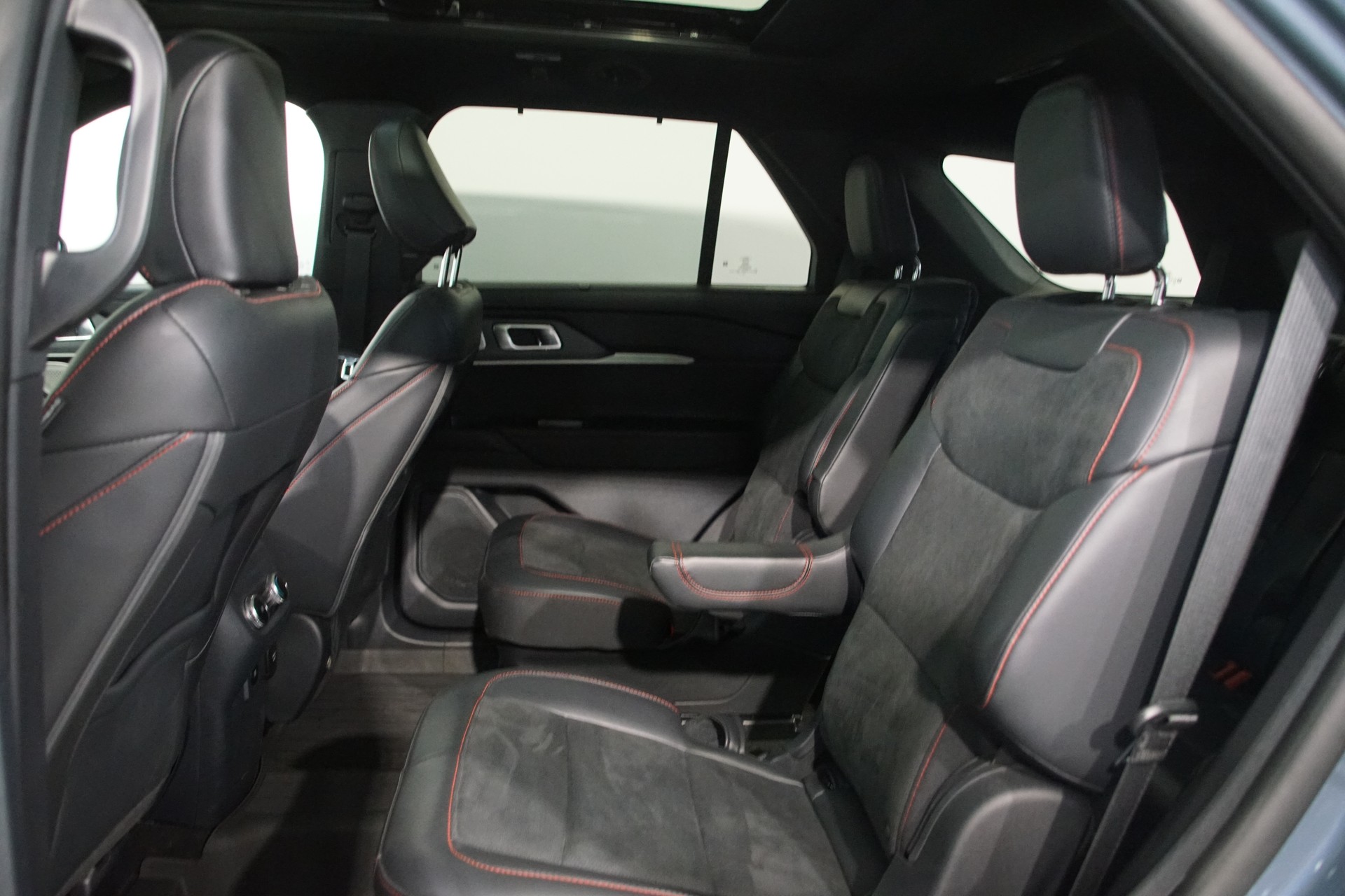 FORD Explorer 3.0 ST 407 PS Benzin 6 Pl. - 17