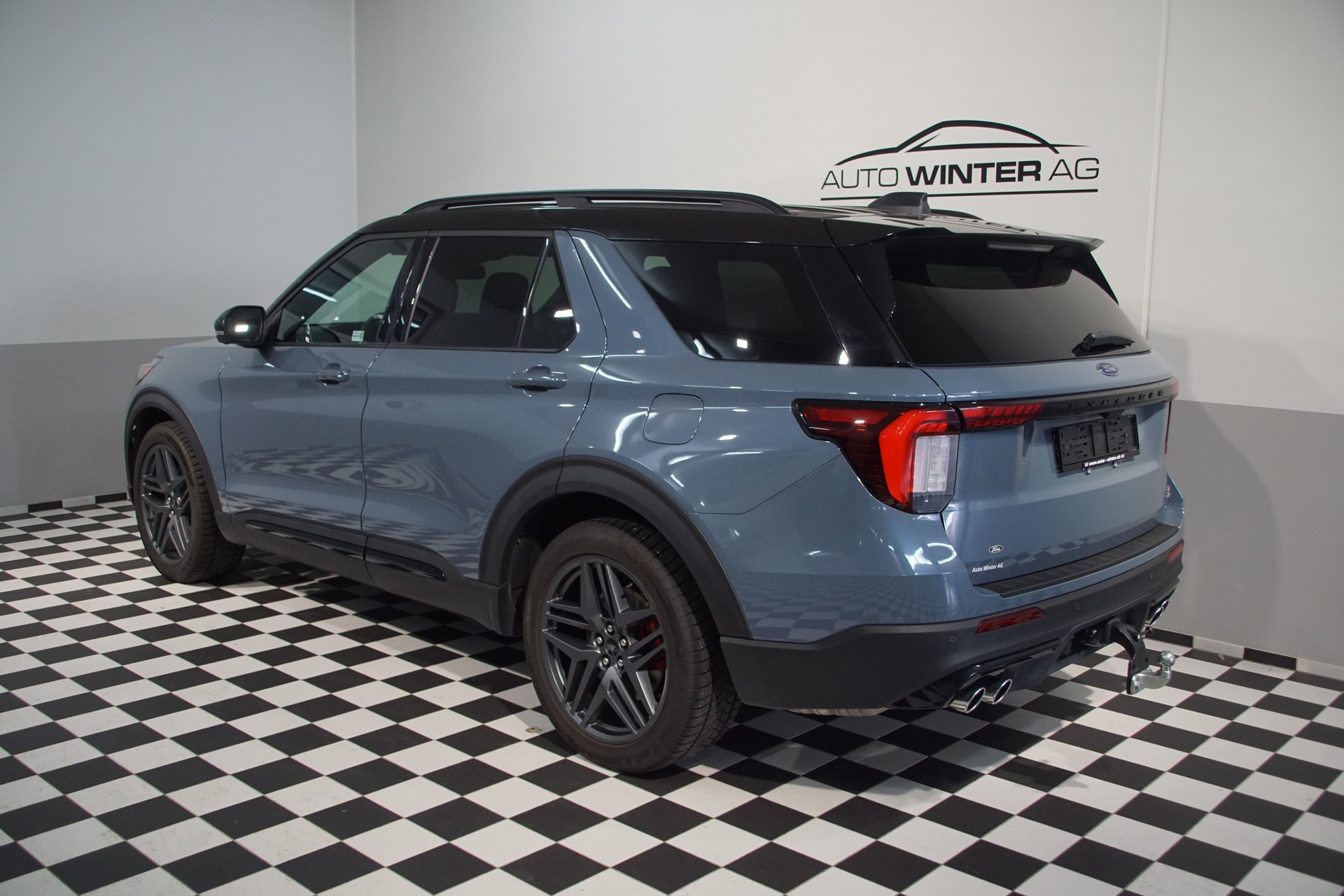 FORD Explorer 3.0 ST 407 PS Benzin 6 Pl. - 7