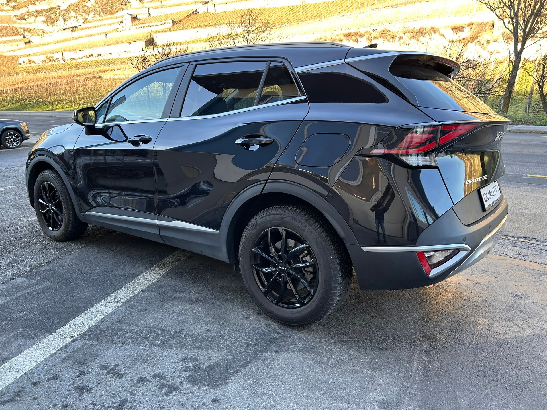 KIA Sportage 1.6T-GDi HEV Power Edition 4x4 A - 4