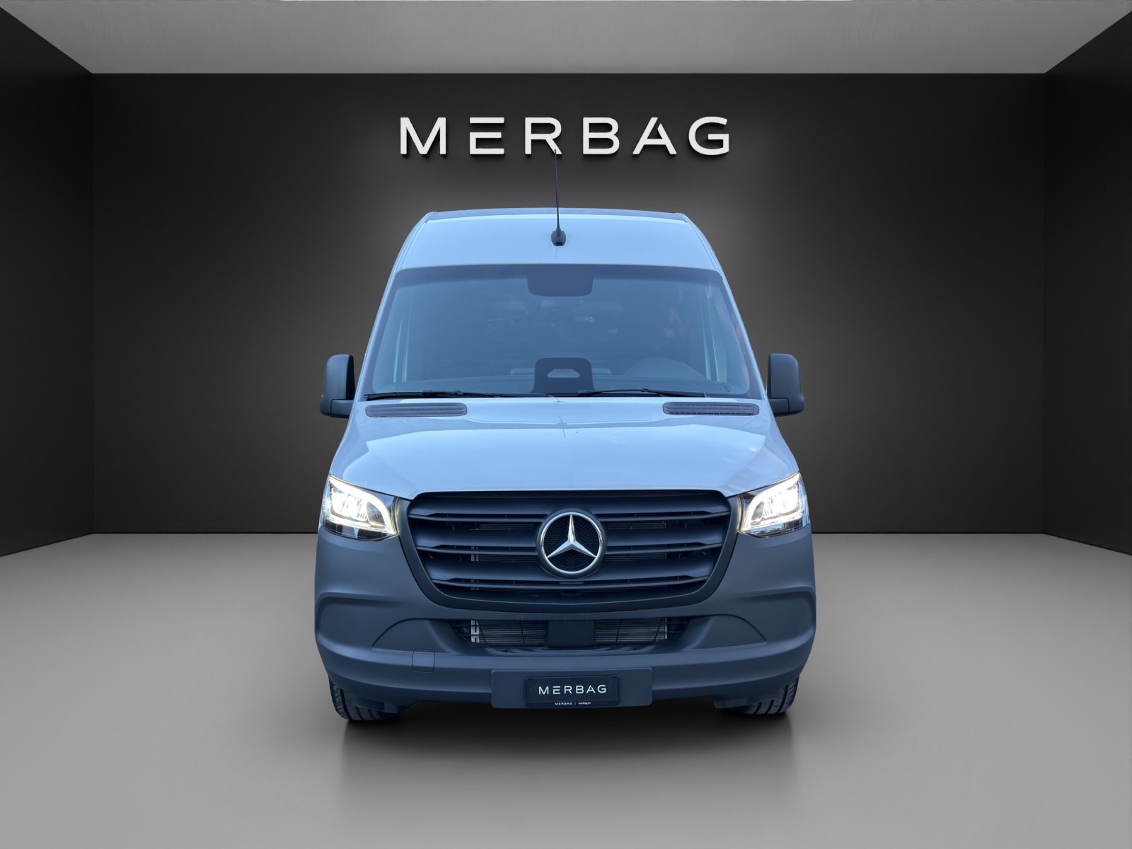 MERCEDES-BENZ Sprinter 319 CDI Standard 9G-TRONIC - 2