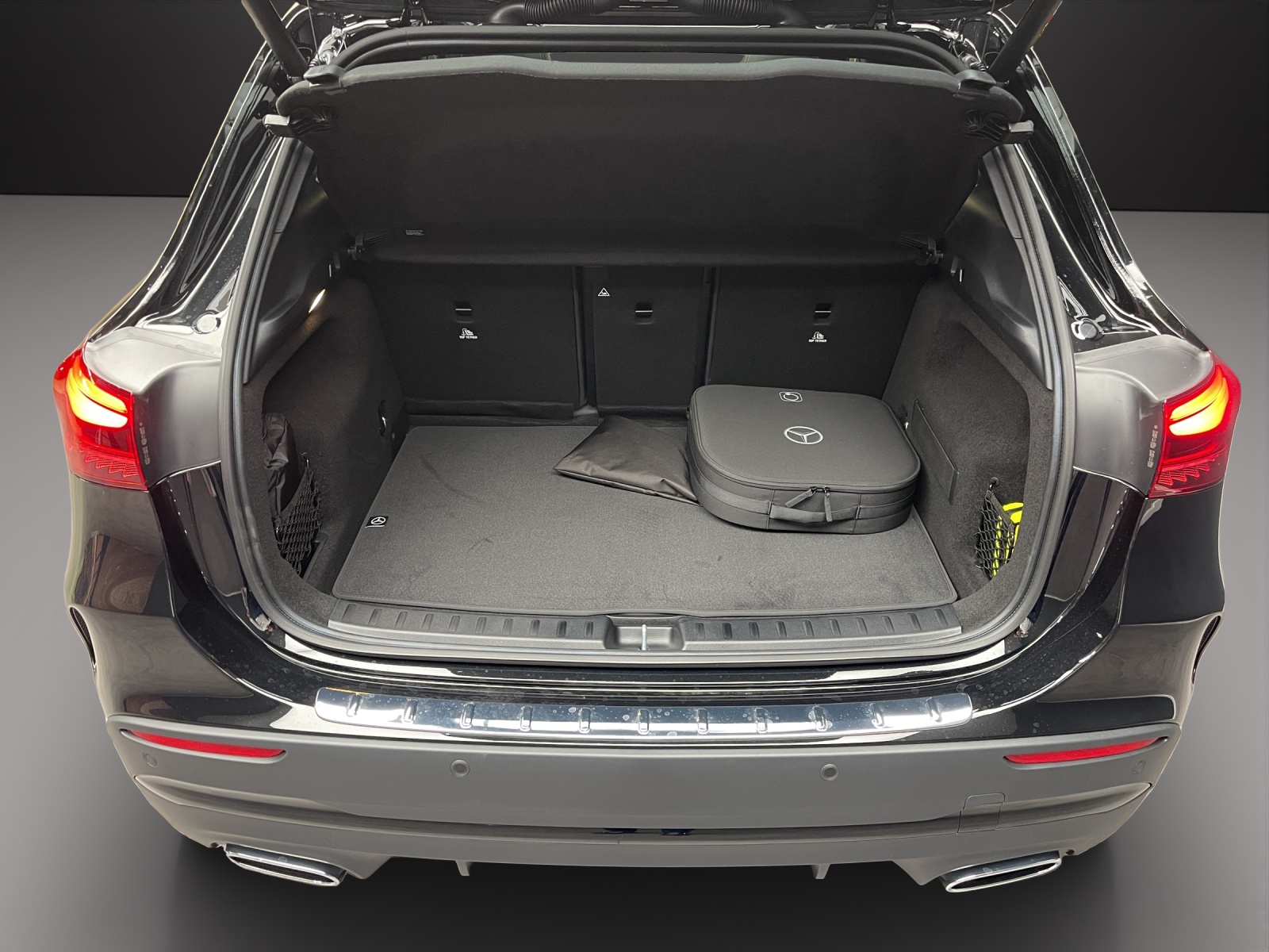 MERCEDES-BENZ GLA 250 e EQ Star 8G-DCT - 10