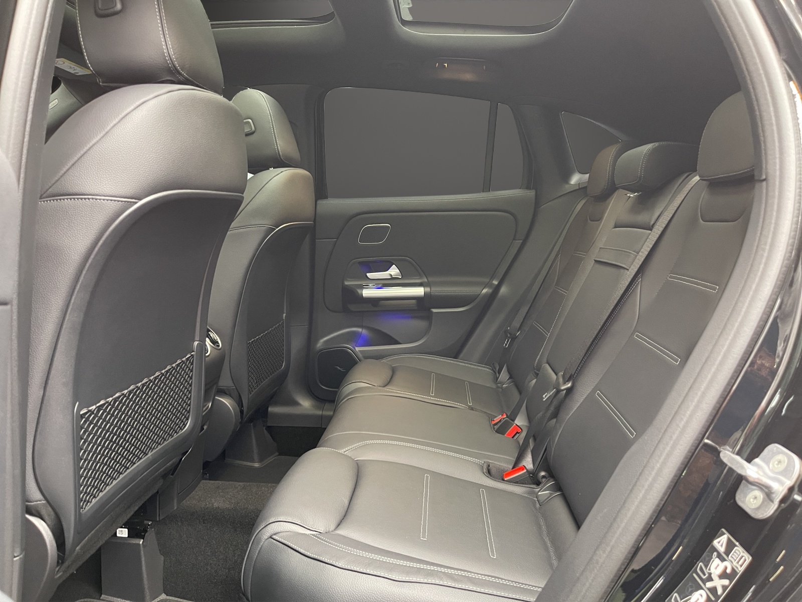 MERCEDES-BENZ GLA 250 e EQ Star 8G-DCT - 9