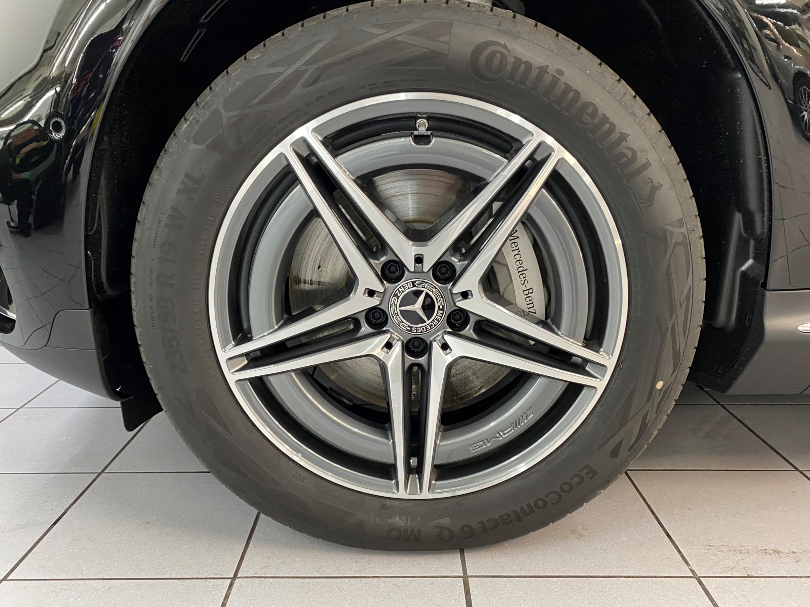 MERCEDES-BENZ EQC 400 AMG Line 4MATIC - 6