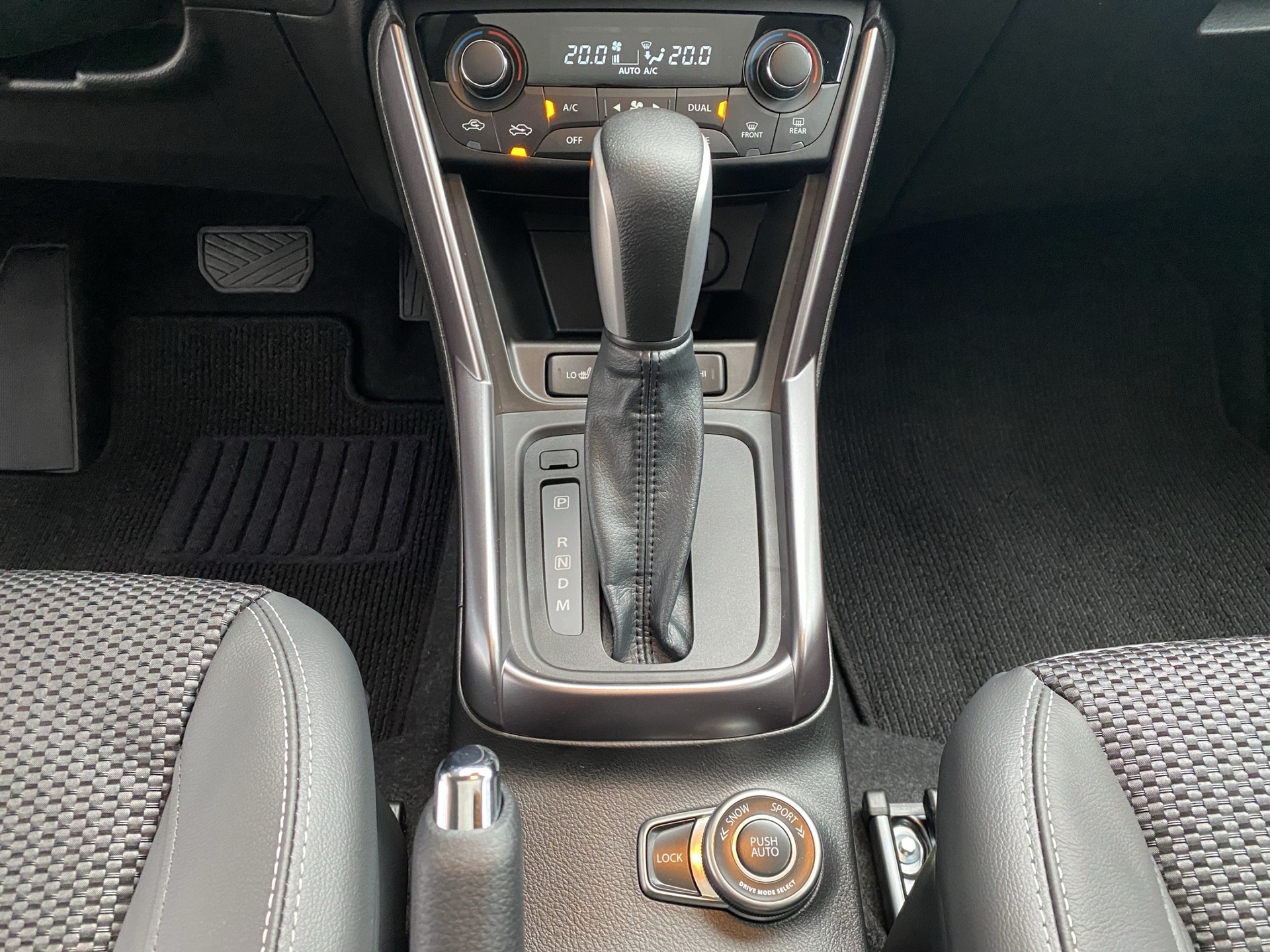 SUZUKI S-Cross 1.4 16V Compact Top MHD 4WD Automatic - 9