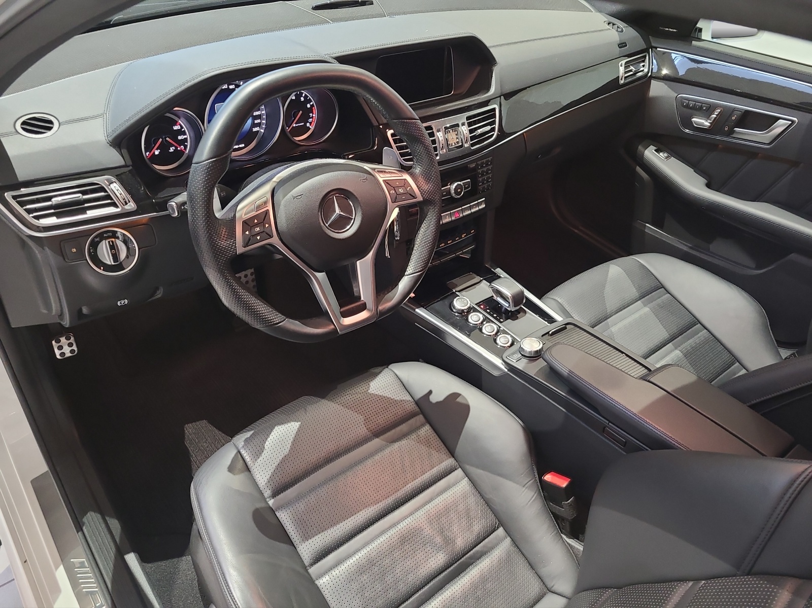 MERCEDES-BENZ E 63 AMG 4Matic Speedshift - 7