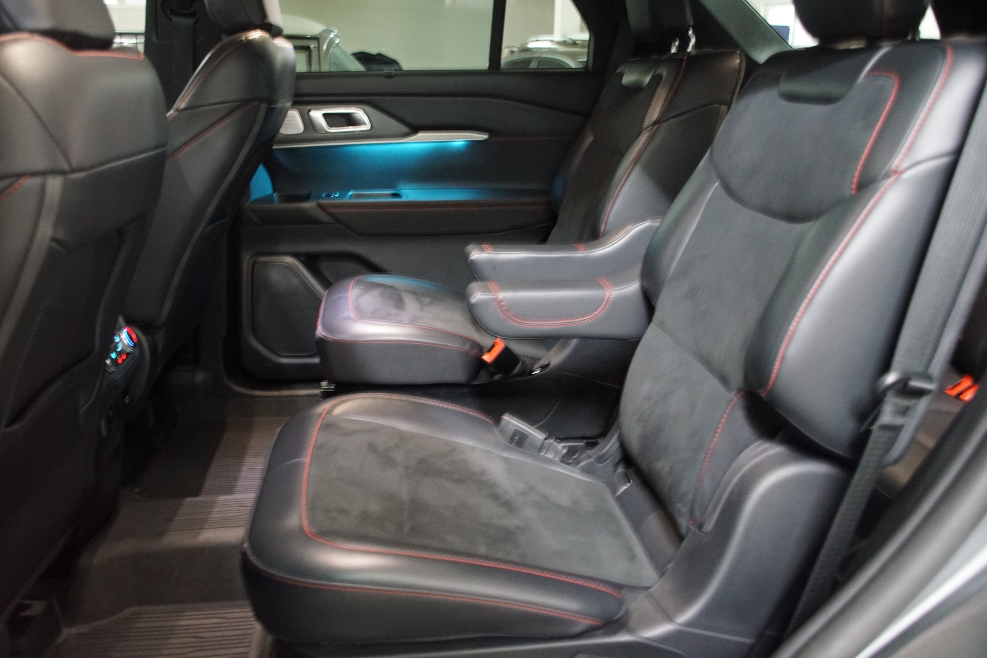 FORD Explorer 3.0 ST 407 PS Benzin 6 Pl. - 10