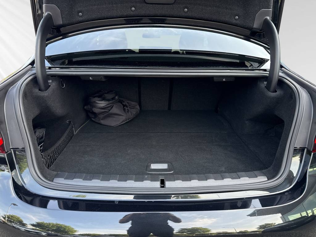 BMW 330e xDrive Steptronic M Sport - 9