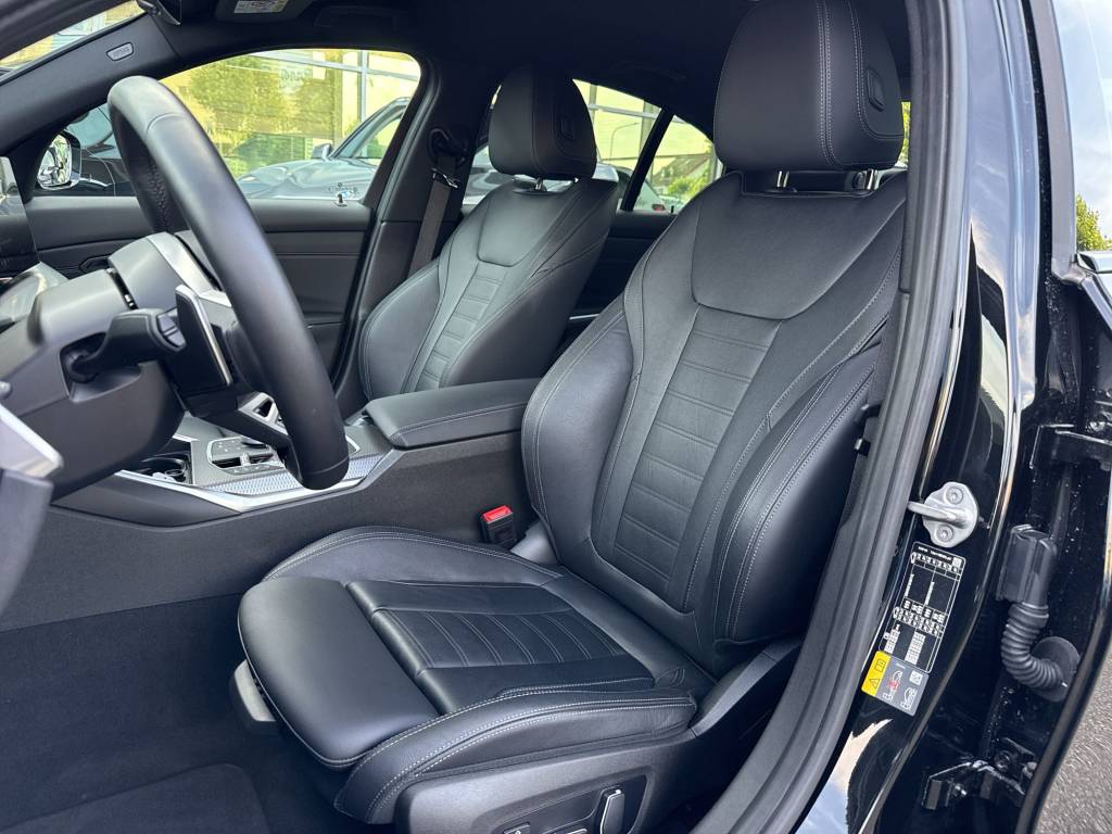 BMW 330e xDrive Steptronic M Sport - 11