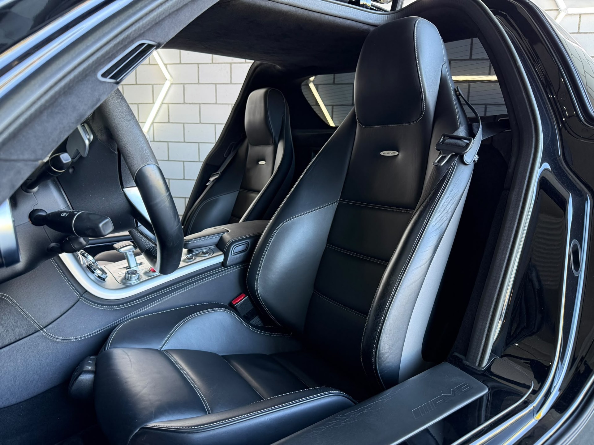 MERCEDES-BENZ SLS 63 AMG Speedshift - 9