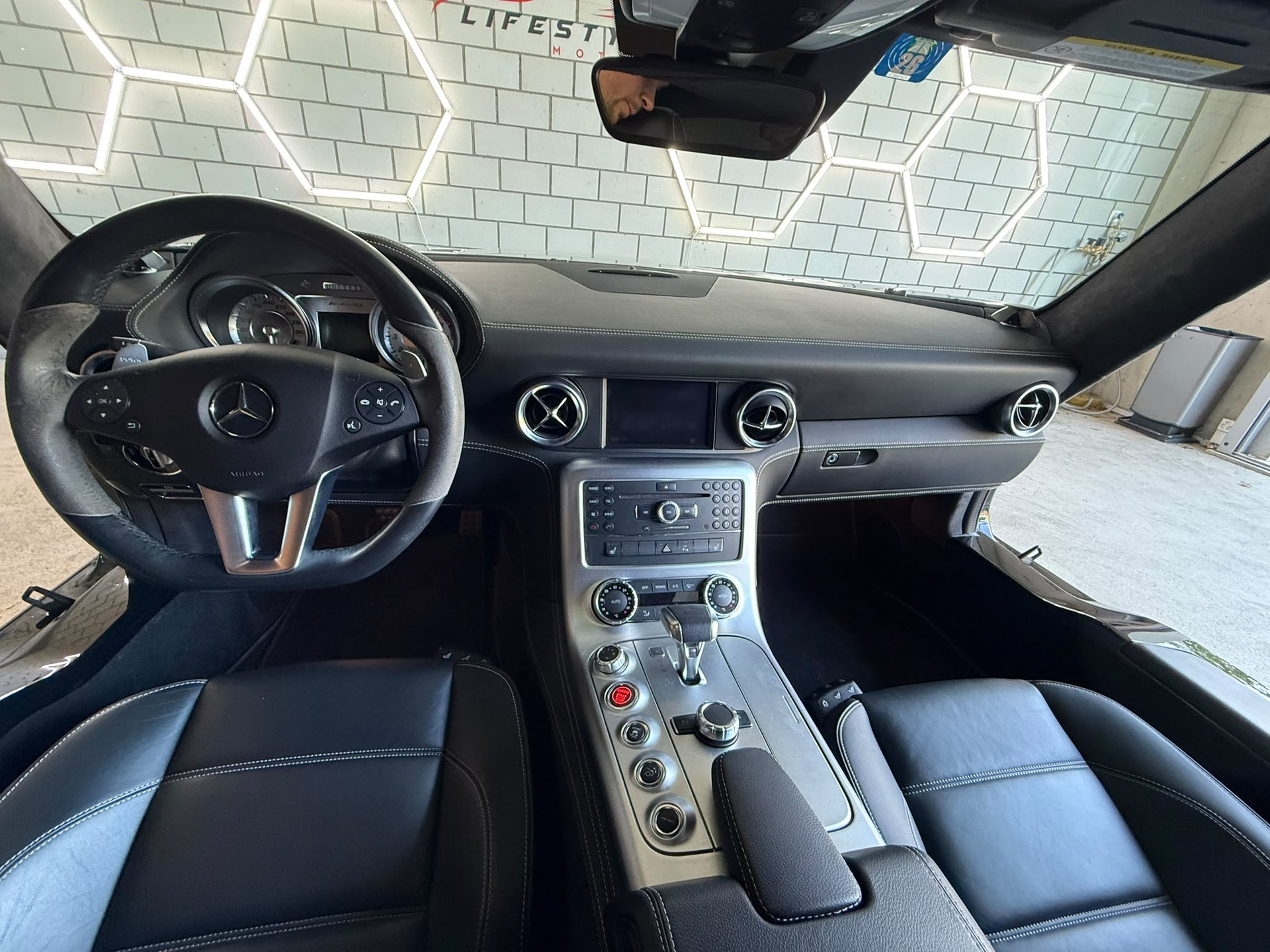 MERCEDES-BENZ SLS 63 AMG Speedshift - 7