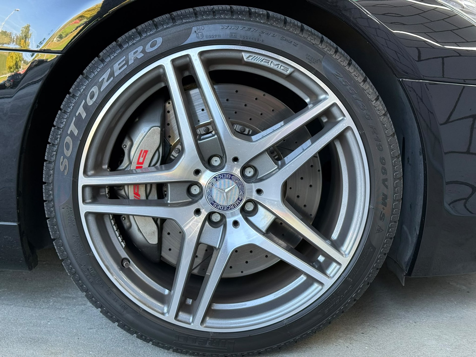 MERCEDES-BENZ SLS 63 AMG Speedshift - 11