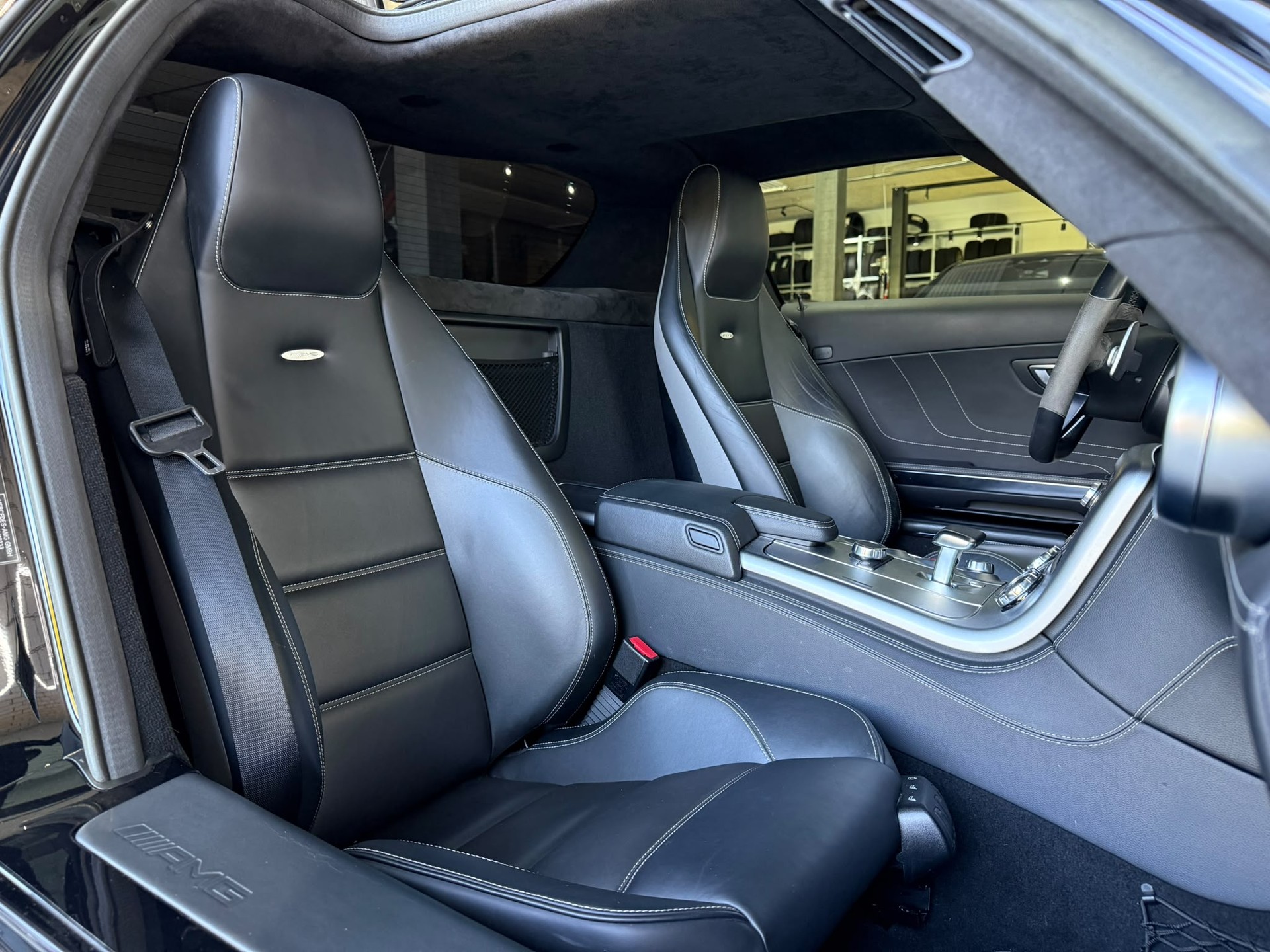 MERCEDES-BENZ SLS 63 AMG Speedshift - 10