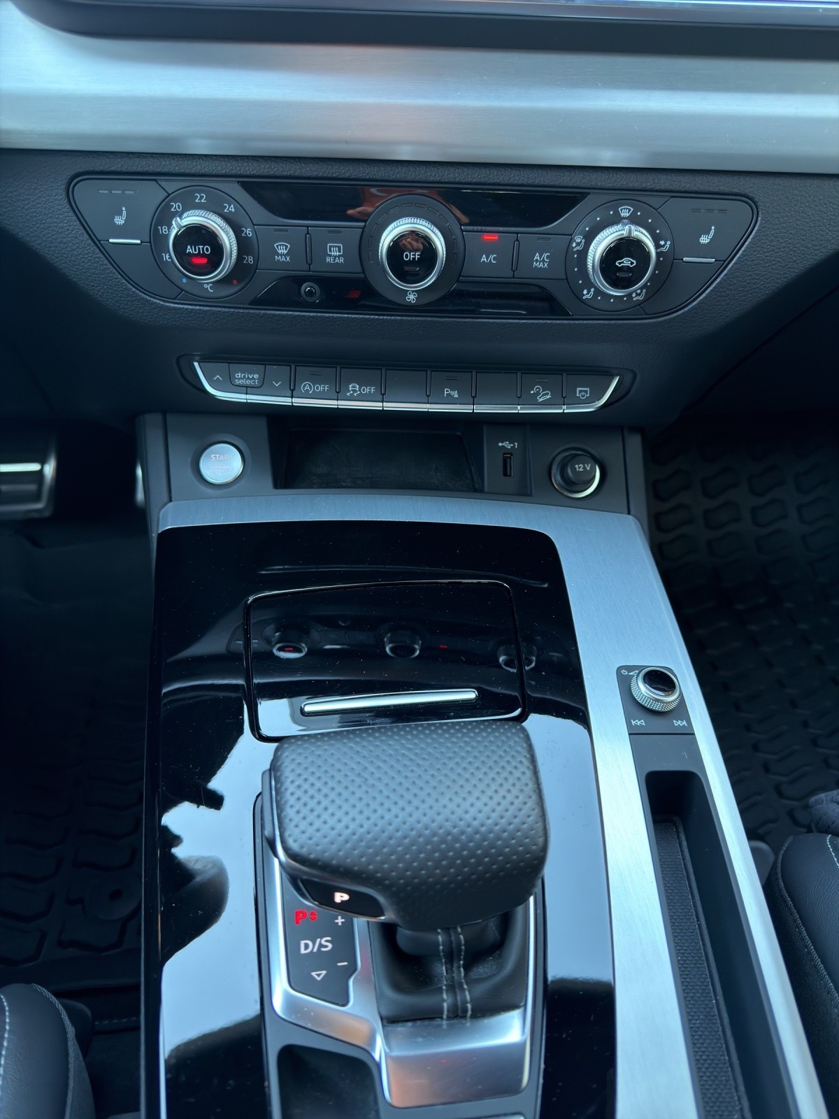 AUDI Q5 40 TFSI S line quattro S-tronic - 9