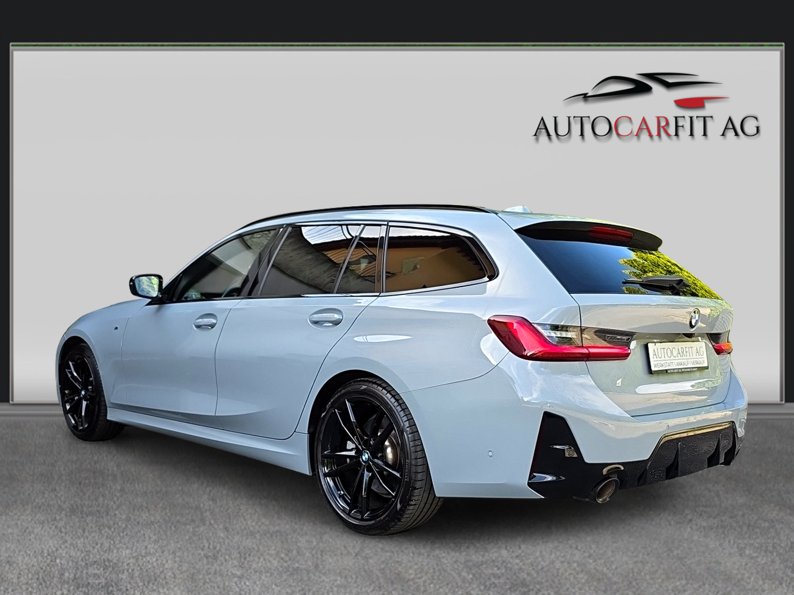 BMW 330i Touring xDrive Steptronic M Sport - 4