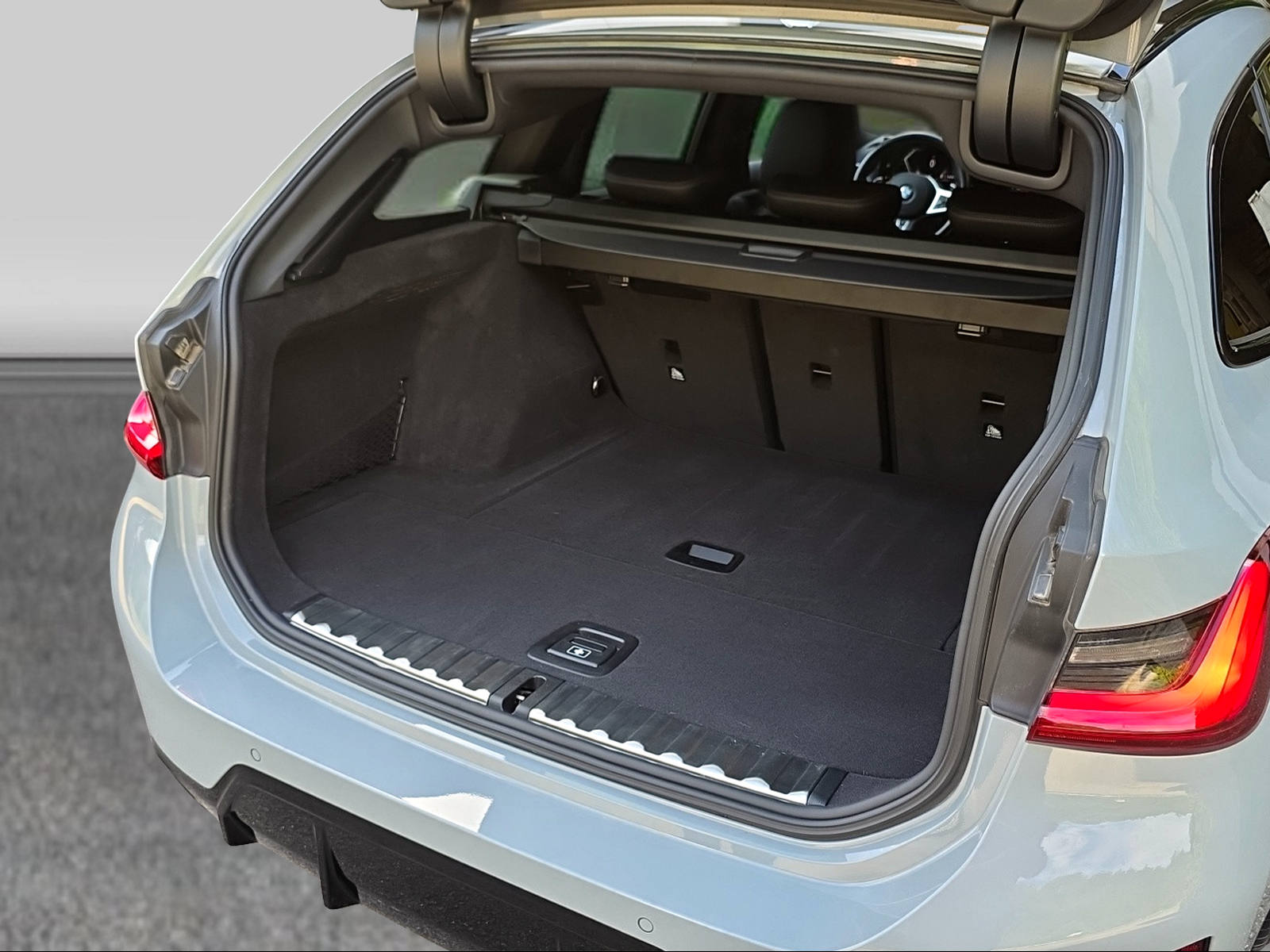 BMW 330i Touring xDrive Steptronic M Sport - 8