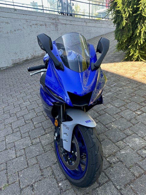 YAMAHA YZF-R6 - 3