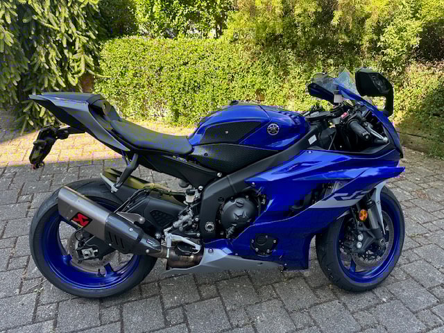 YAMAHA YZF-R6
