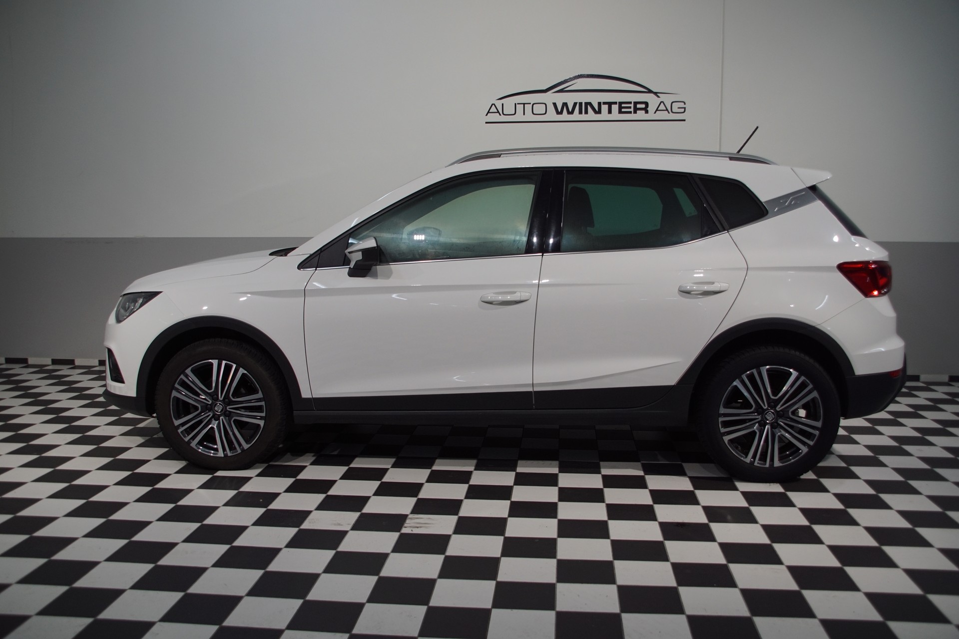 SEAT Arona 1.0 TSI Eco Xcellence DSG - 9