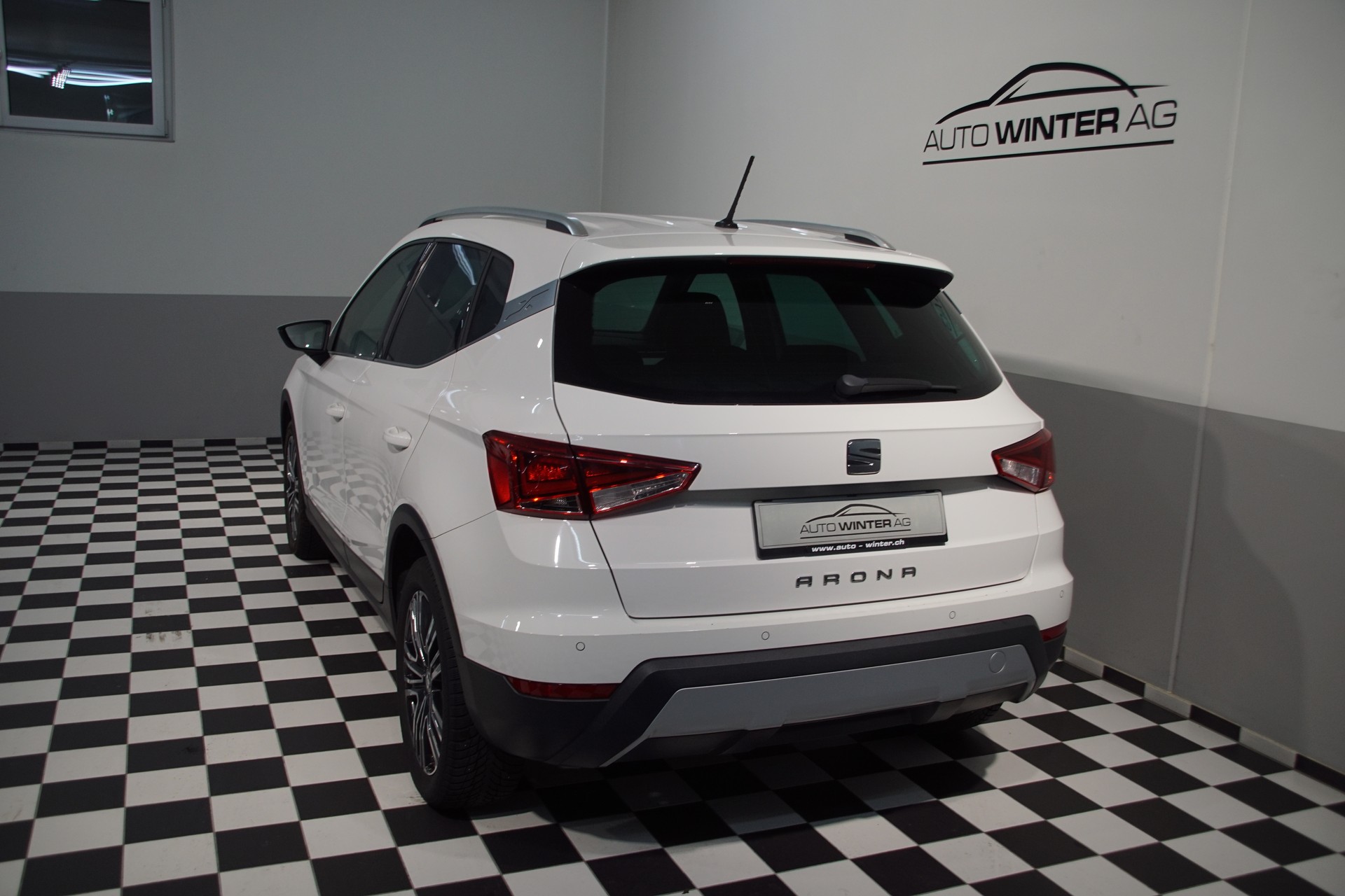 SEAT Arona 1.0 TSI Eco Xcellence DSG - 8