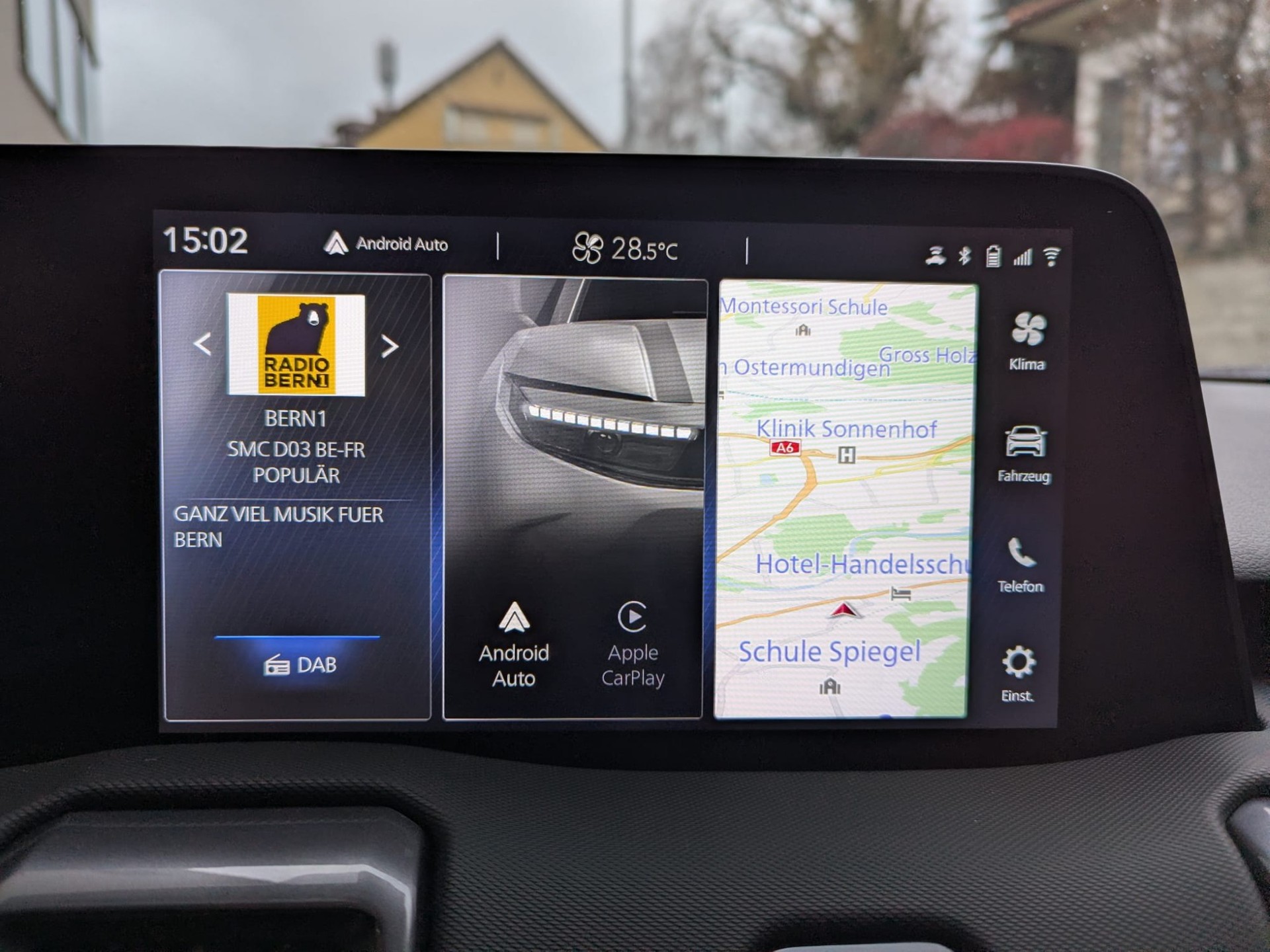 TOYOTA Urban Cruiser 61 kWh Premium AWD - 13