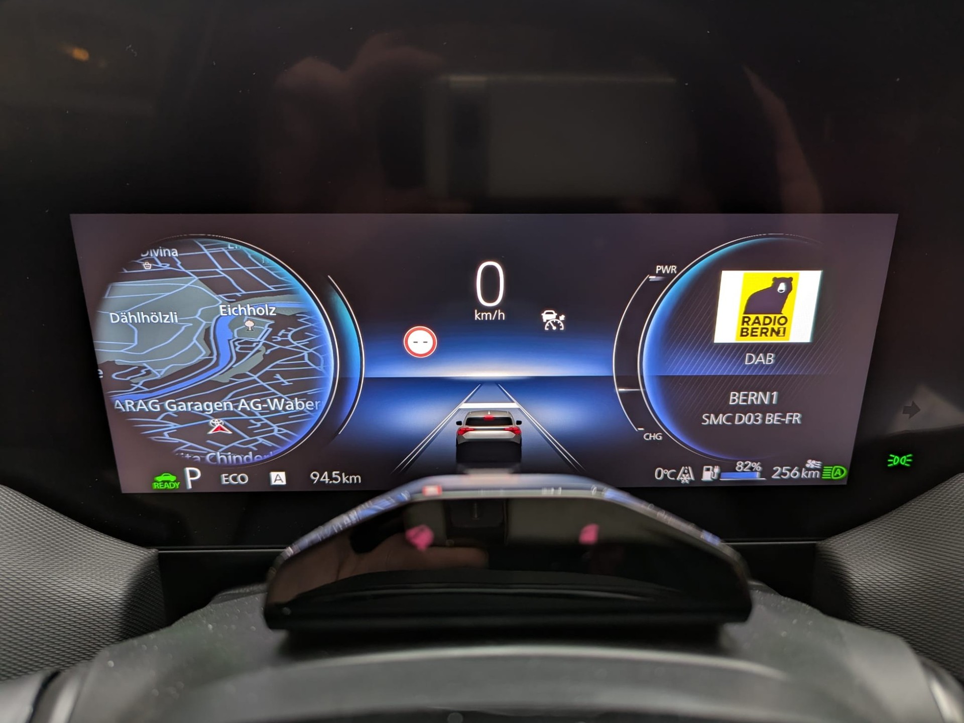 TOYOTA Urban Cruiser 61 kWh Premium AWD - 15