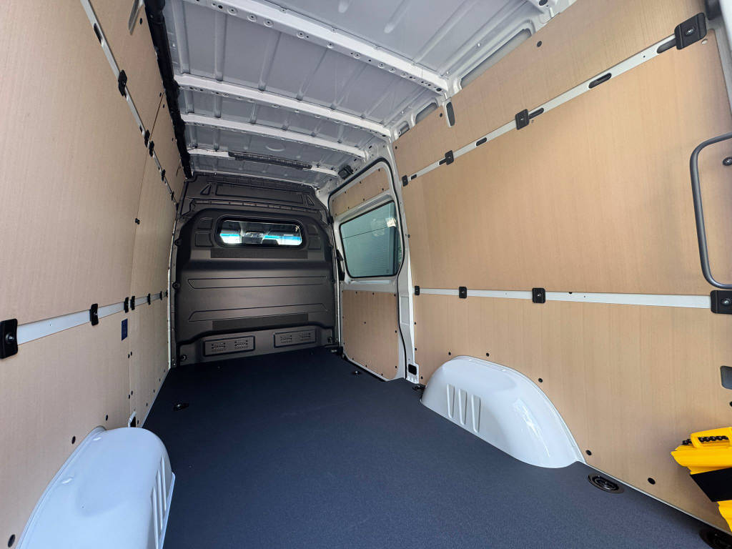 MERCEDES-BENZ eSprinter 420 Kasten Pro Worker 3665 S 81 kWh - 8