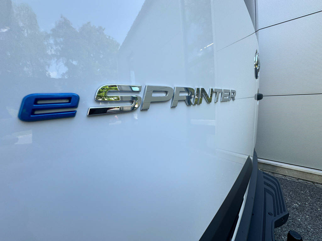 MERCEDES-BENZ eSprinter 420 Kasten Pro Worker 3665 S 81 kWh - 4