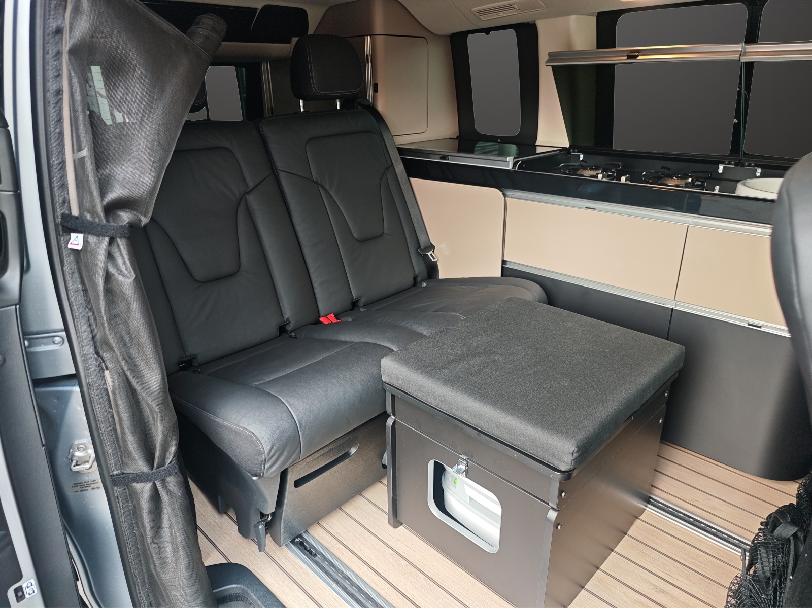 MERCEDES-BENZ Marco Polo 300 d 4M Automat - 11