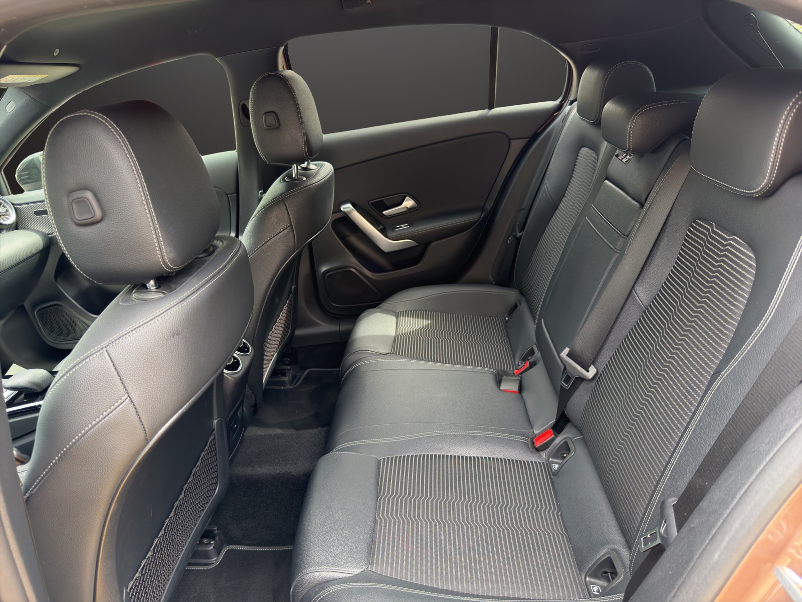 MERCEDES-BENZ A 180 Night Star 7G-DCT - 12