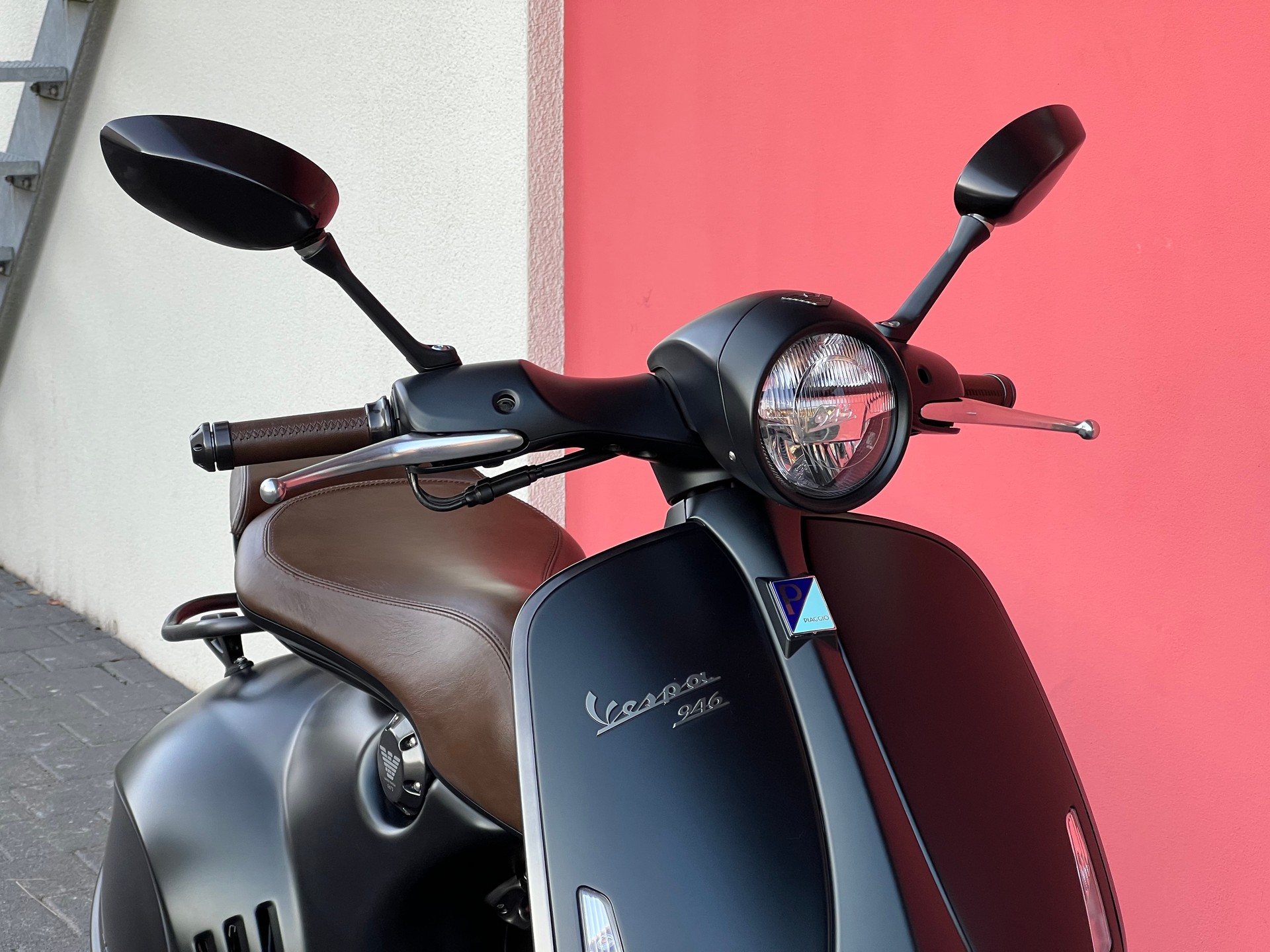 PIAGGIO Vespa 946 125 i.e. Emporio Armani ABS - 11