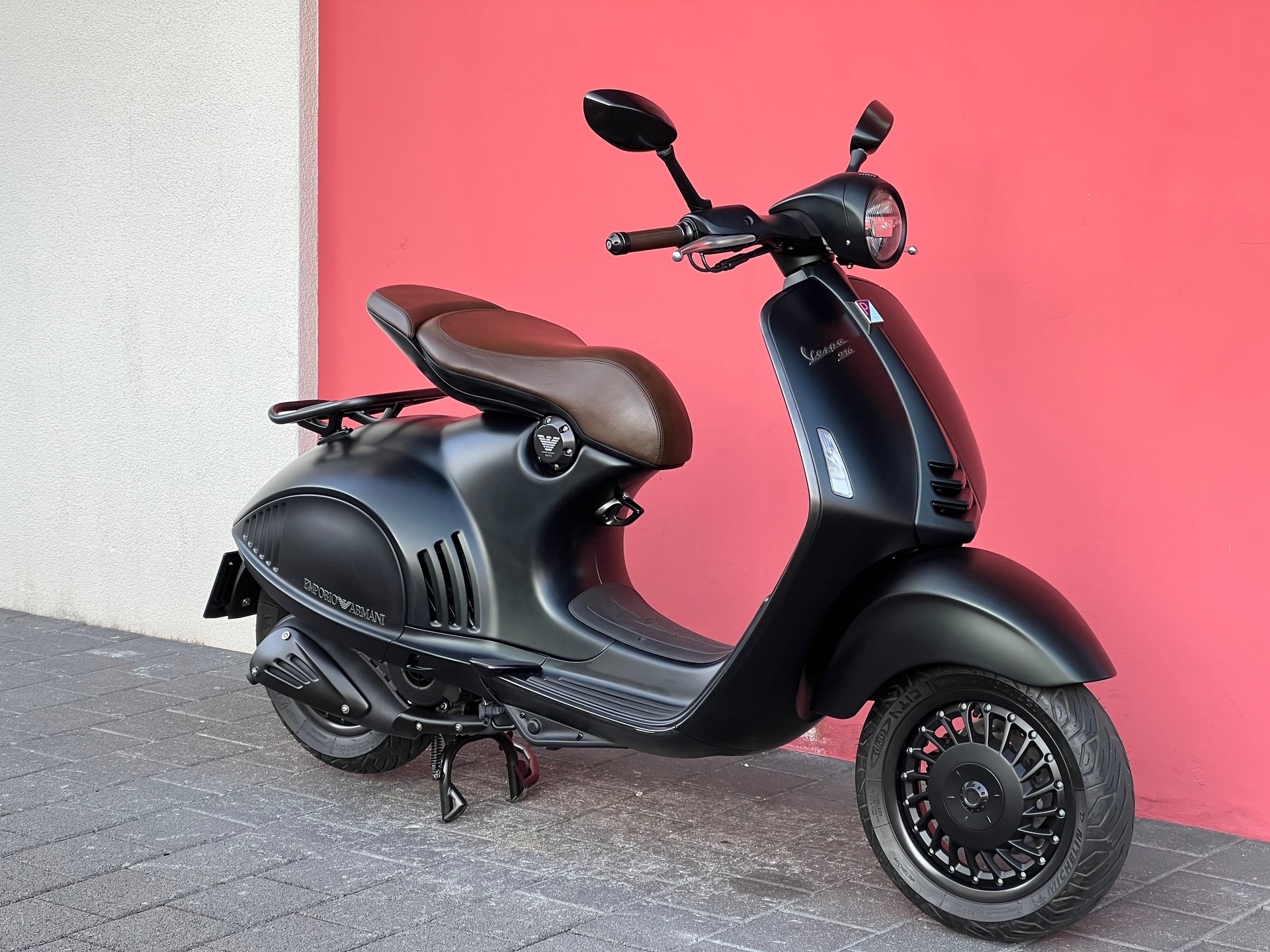 PIAGGIO Vespa 946 125 i.e. Emporio Armani ABS - 2