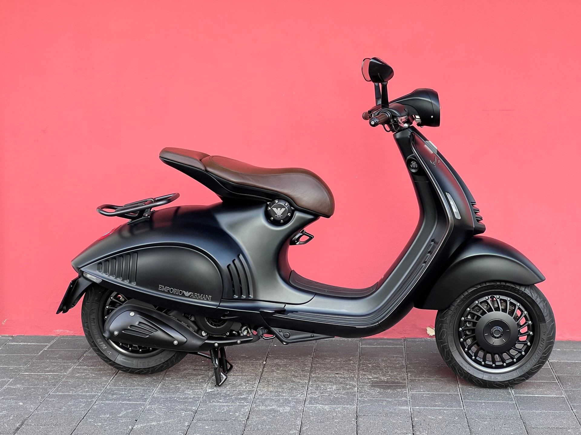 PIAGGIO Vespa 946 125 i.e. Emporio Armani ABS - 1