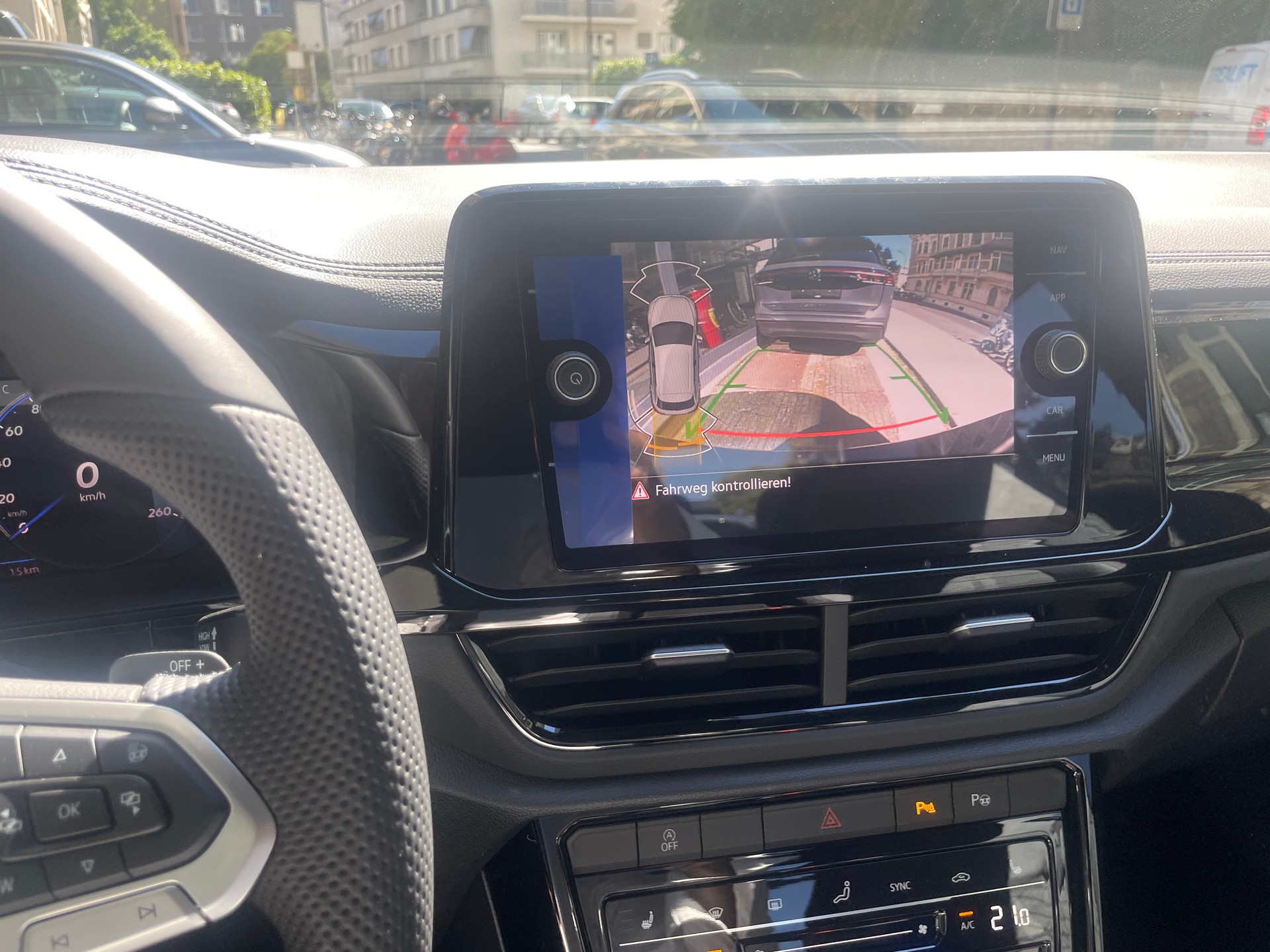 VW T-Roc 2.0 TSI R-Line DSG 4Motion - 10