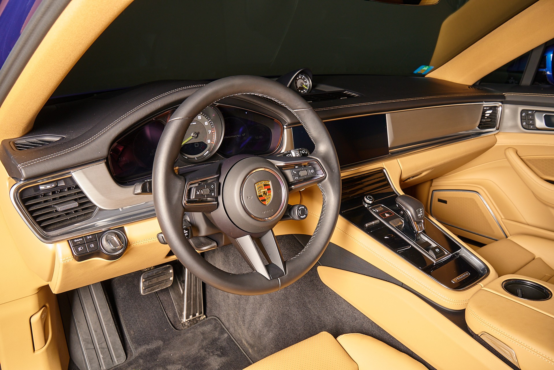 PORSCHE Panamera 4 Sport Turismo Platinum Edition PDK - 12