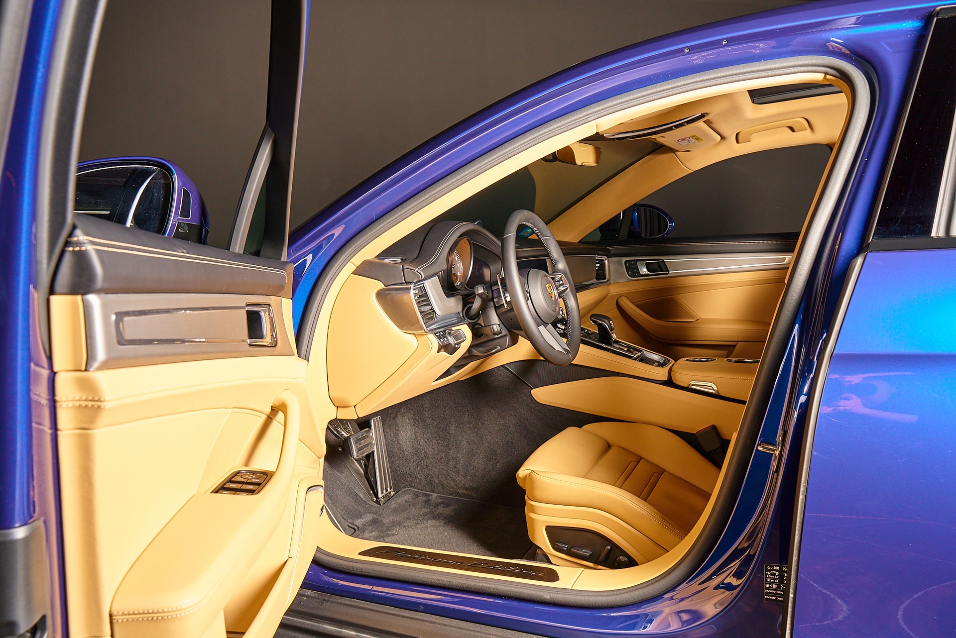 PORSCHE Panamera 4 Sport Turismo Platinum Edition PDK - 11