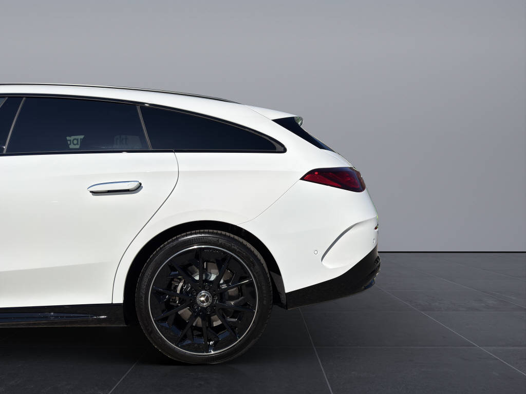 MERCEDES-BENZ CLA 350 EQ Shooting Brake 4matic - 21