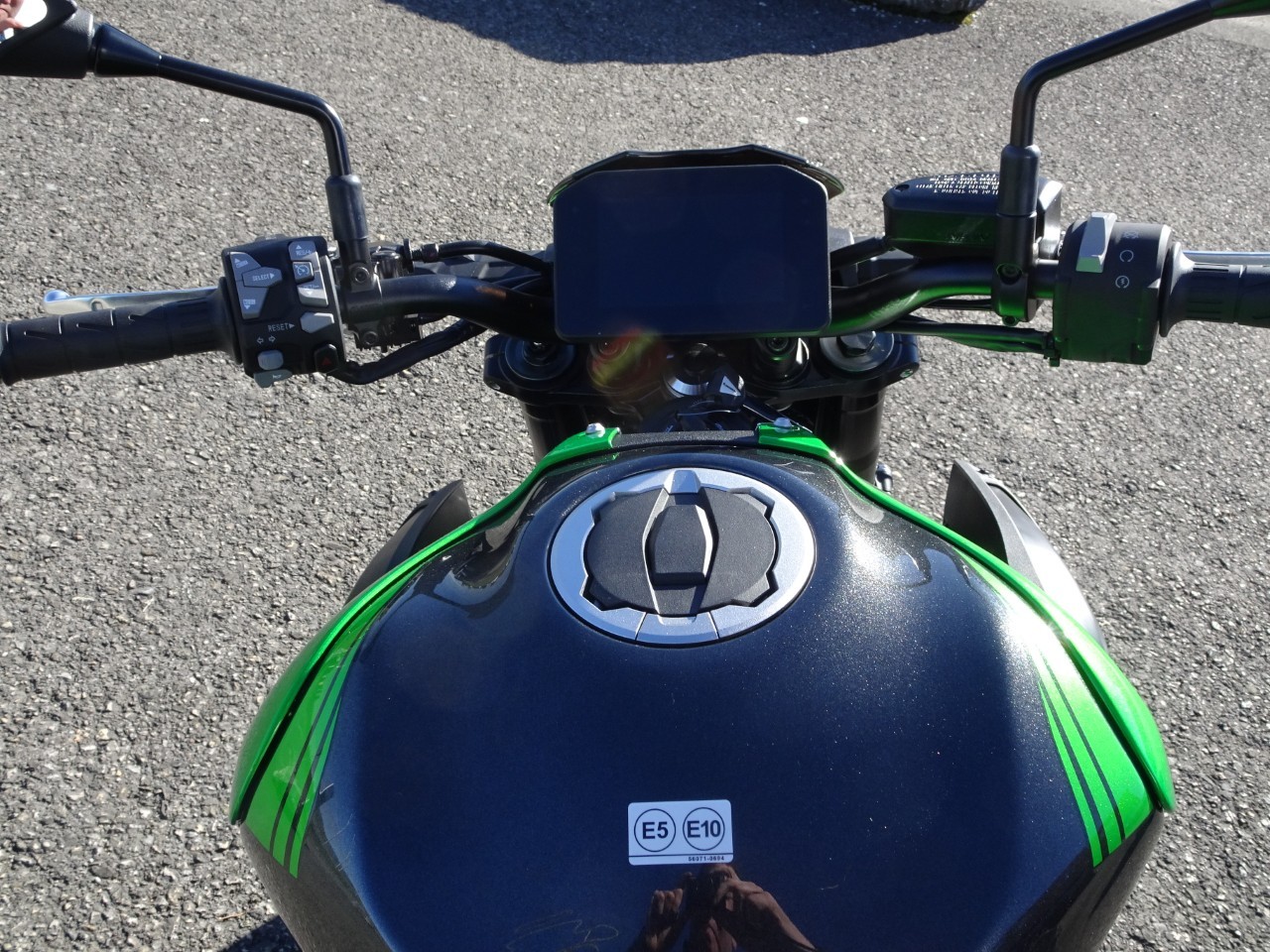 KAWASAKI Z 900 - 6