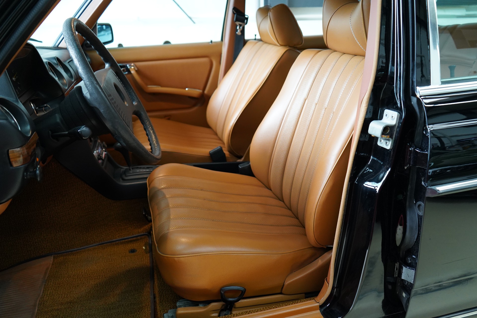 MERCEDES-BENZ 280 Automatic - 24