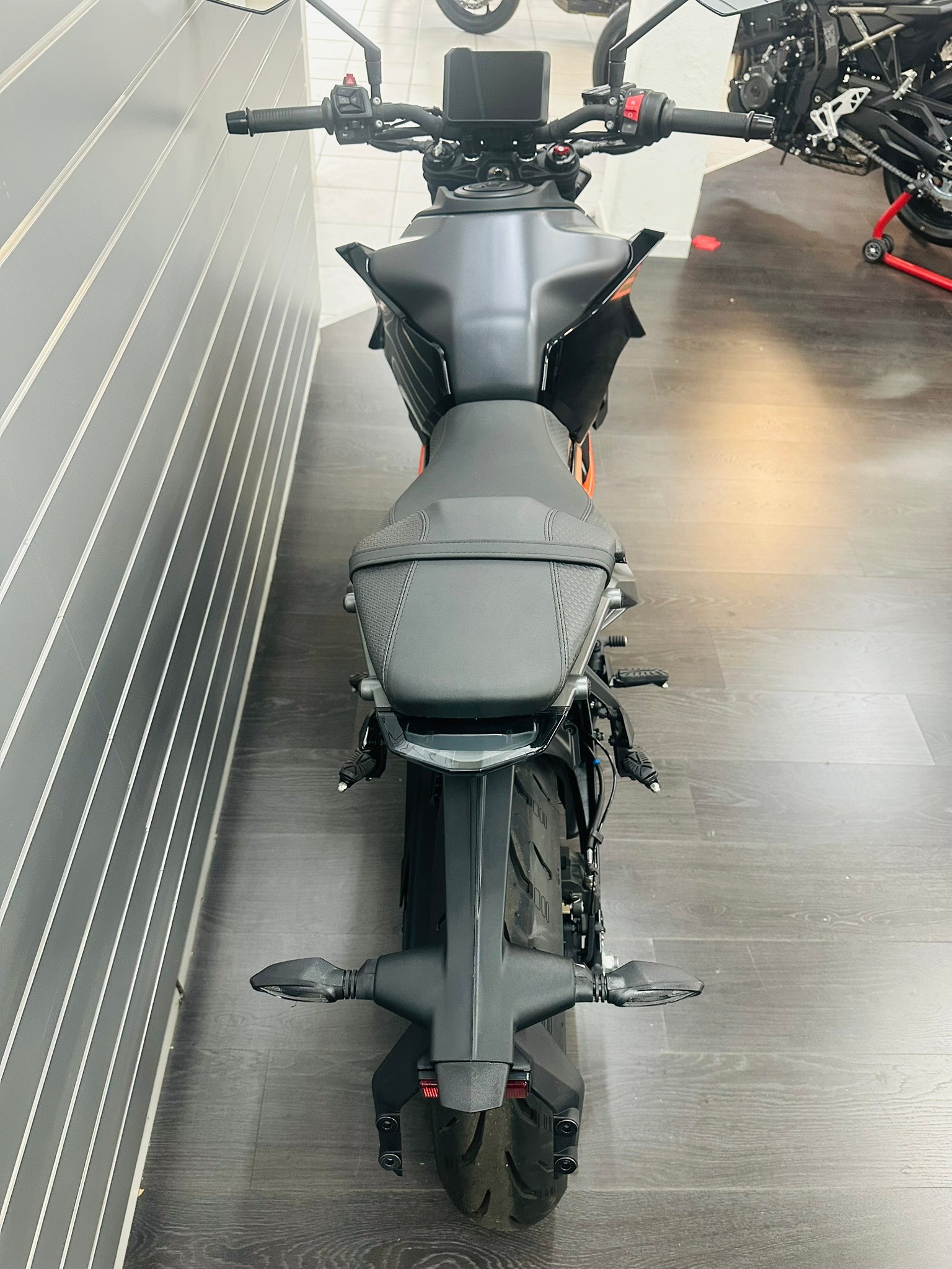 KTM 390 Duke - 9