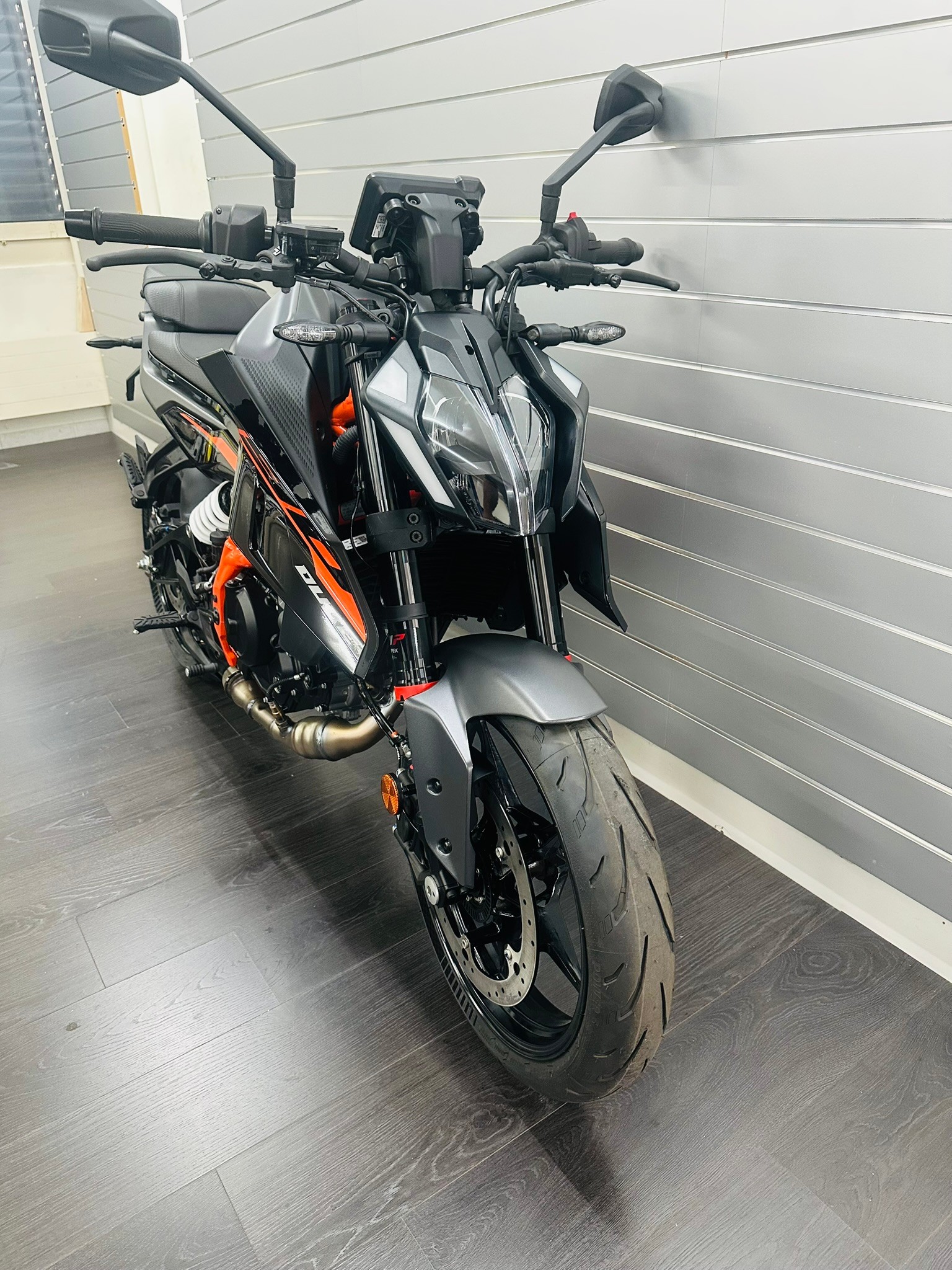 KTM 390 Duke - 6
