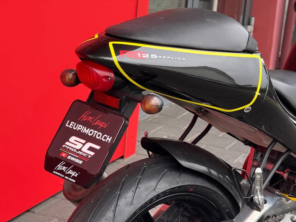 APRILIA RS 125 - Max Biaggi Chesterfield Replica - 9