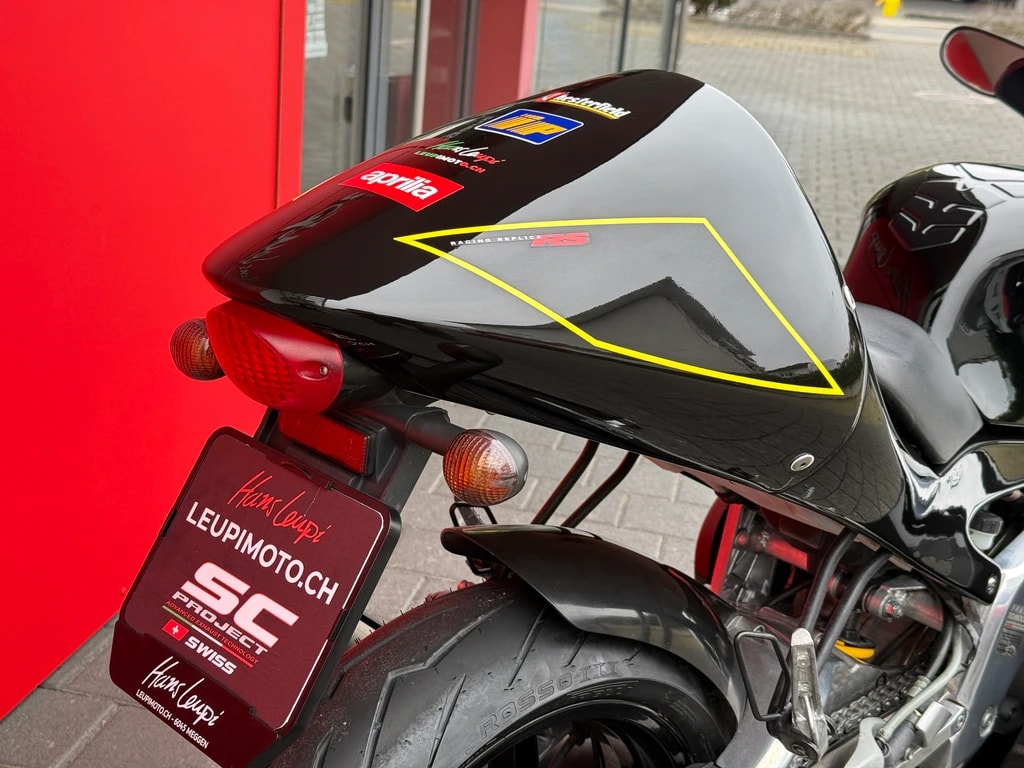 APRILIA RS 125 - Max Biaggi Chesterfield Replica - 3