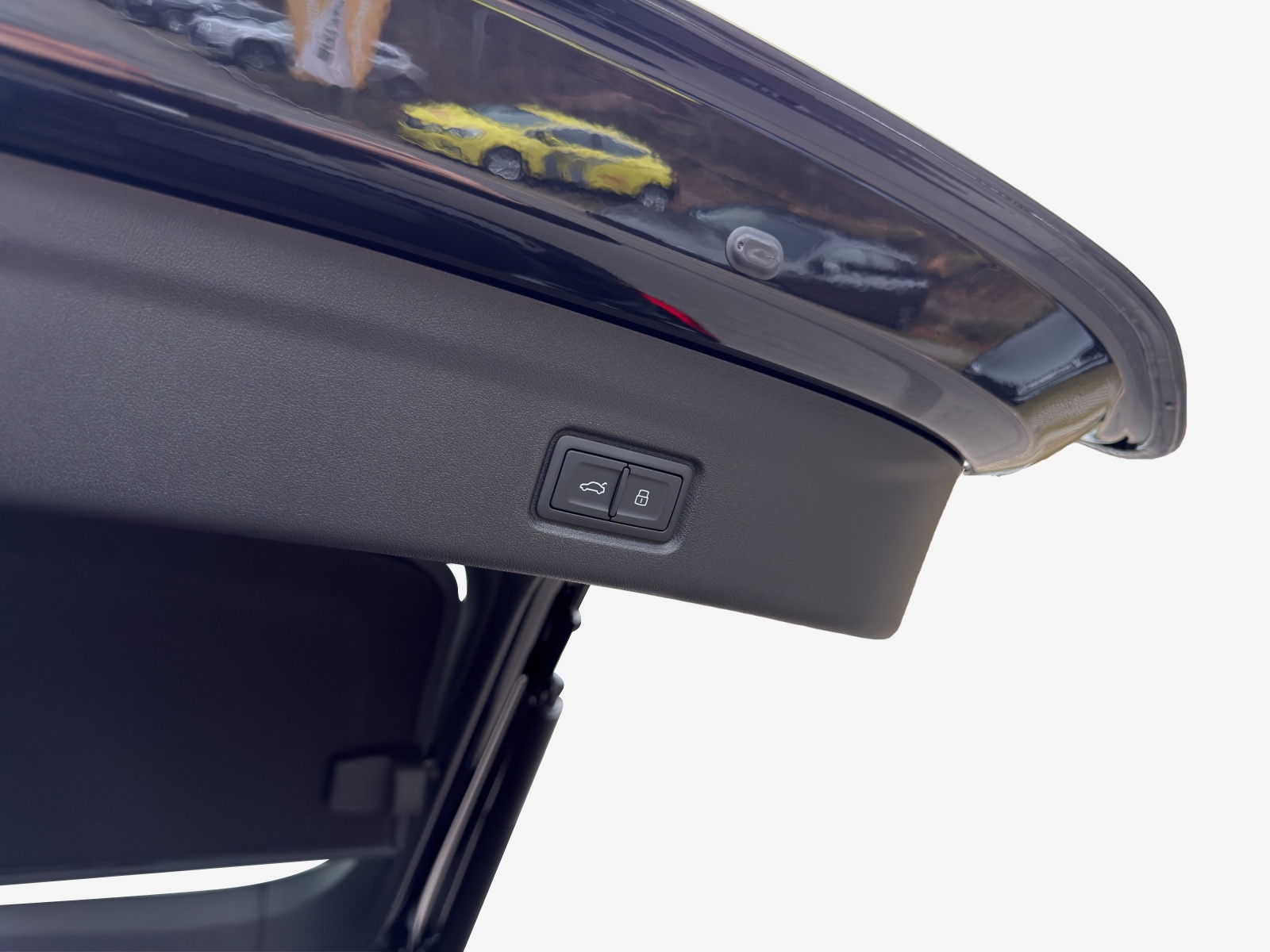 AUDI SQ6 Sportback e-tron quattro - 14