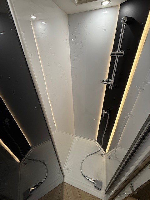 CHALLENGER 260 Graphite Edition Fiat - 9