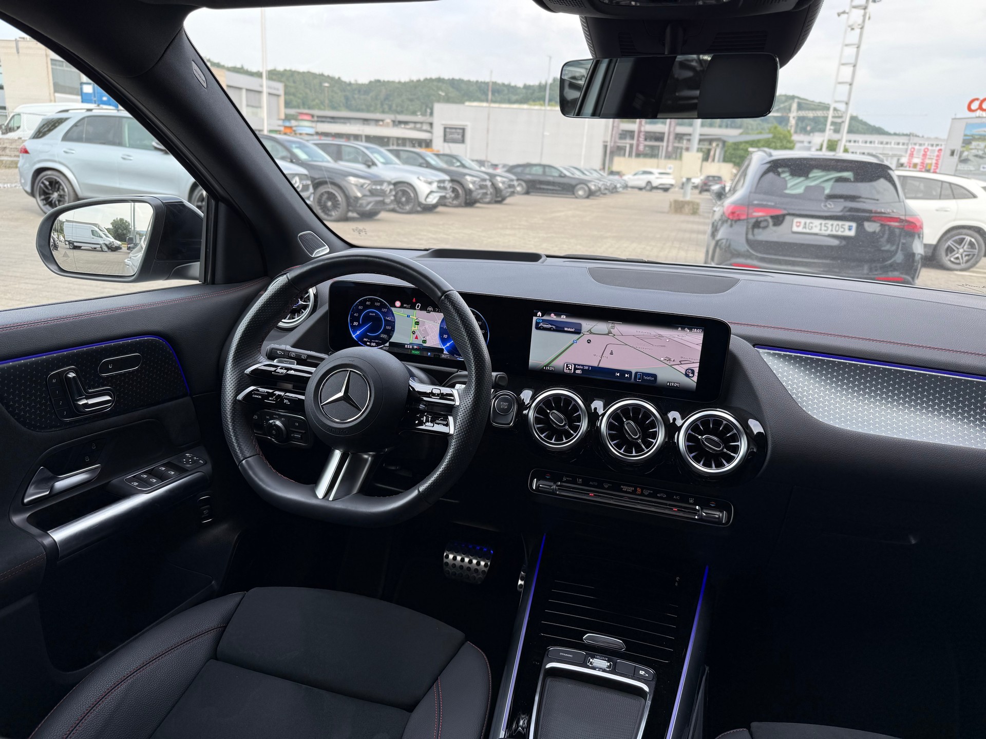 MERCEDES-BENZ EQA 350 AMG Line 4Matic Swiss Star - 5