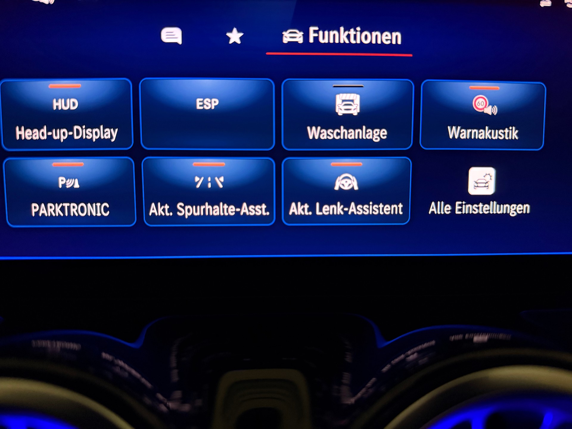 MERCEDES-BENZ EQA 350 AMG Line 4Matic Swiss Star - 13