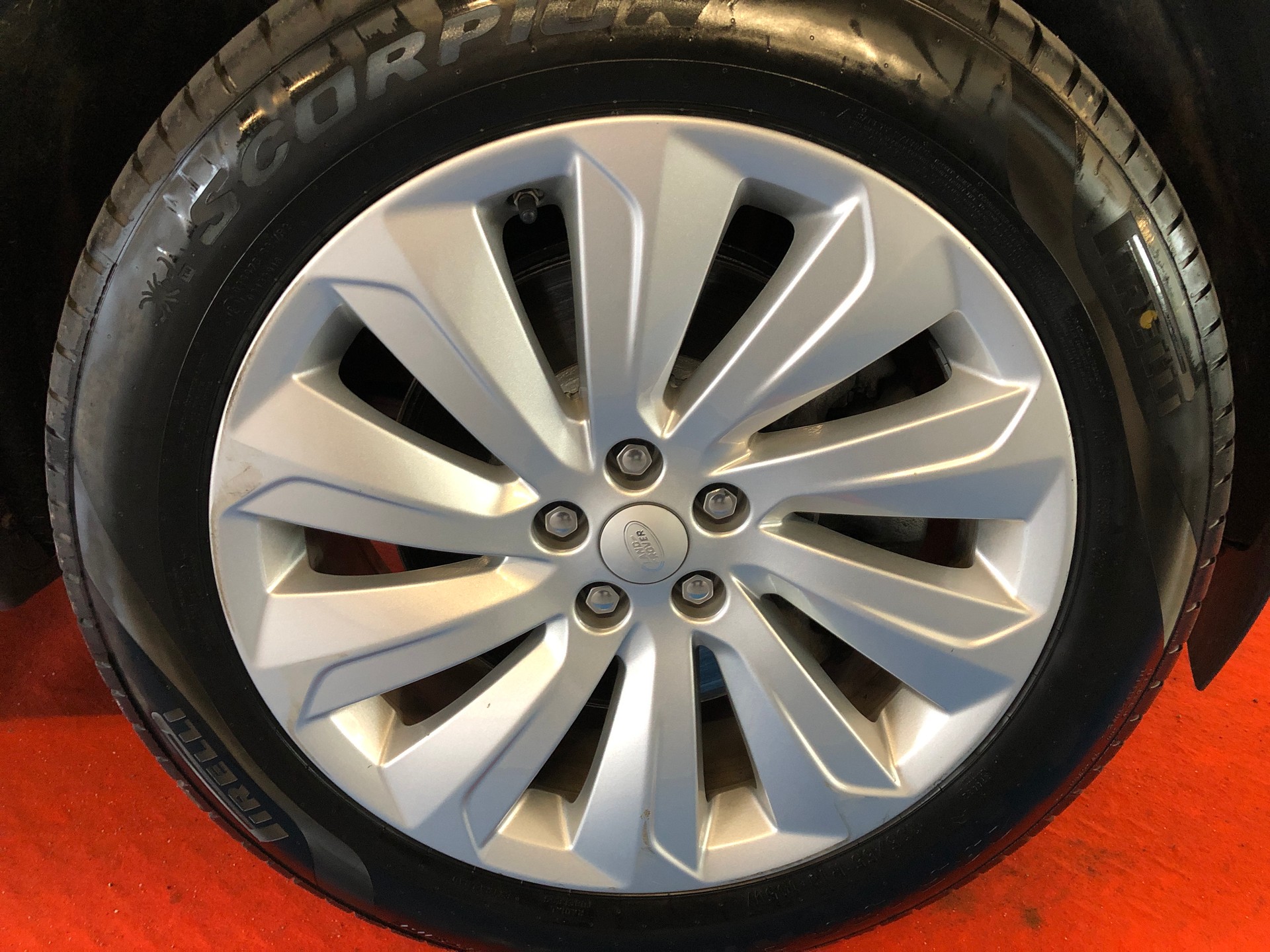 LAND ROVER Discovery Sport R Dyn D180 2.0D TD4 MHEV SE AWD AT9 - 10