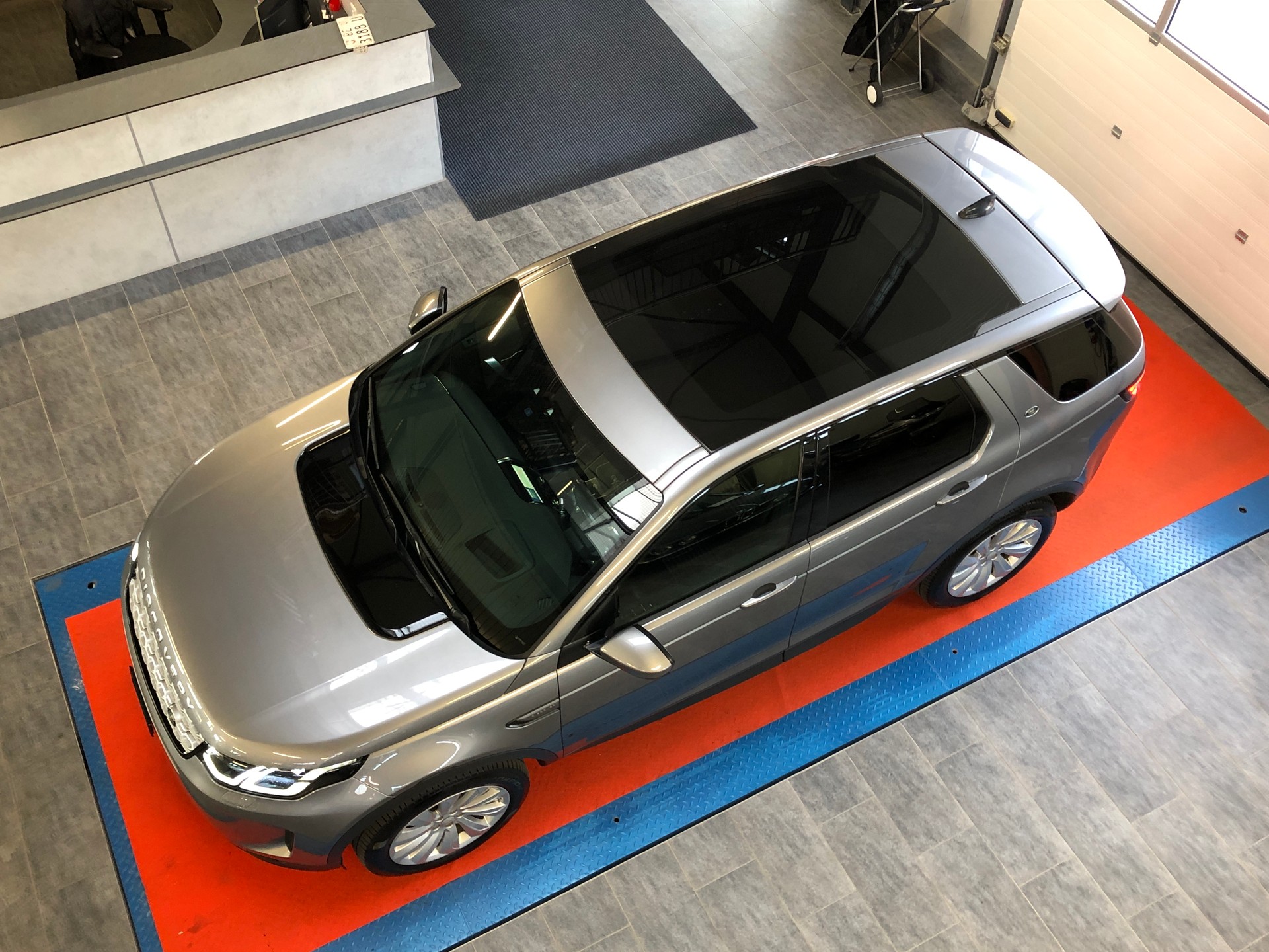 LAND ROVER Discovery Sport R Dyn D180 2.0D TD4 MHEV SE AWD AT9 - 14