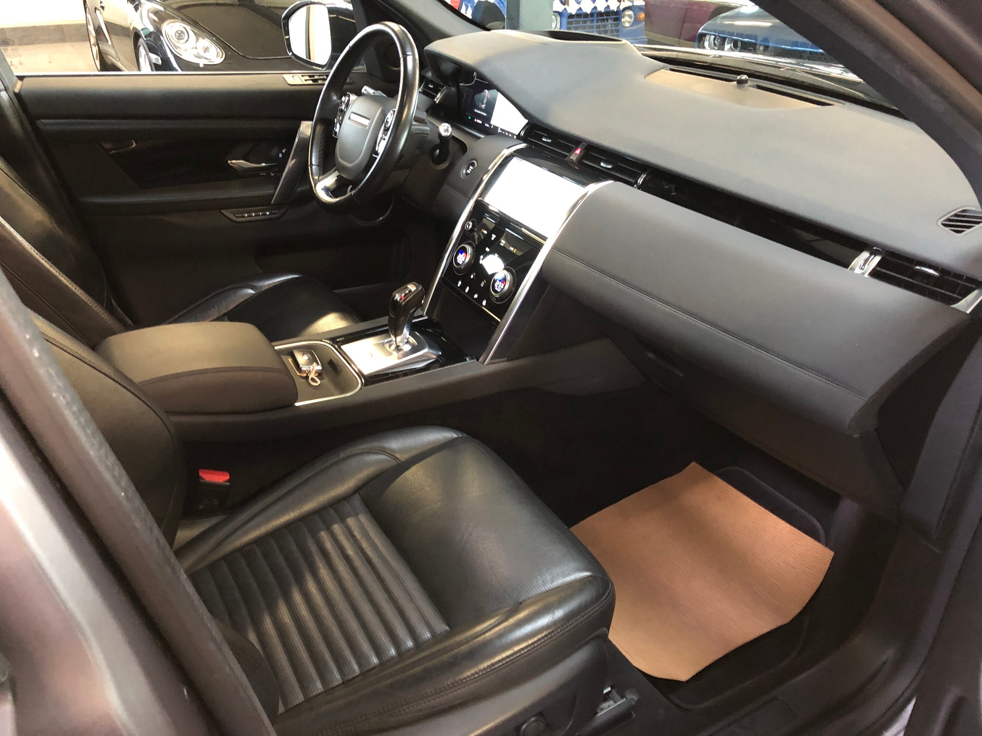 LAND ROVER Discovery Sport R Dyn D180 2.0D TD4 MHEV SE AWD AT9 - 32