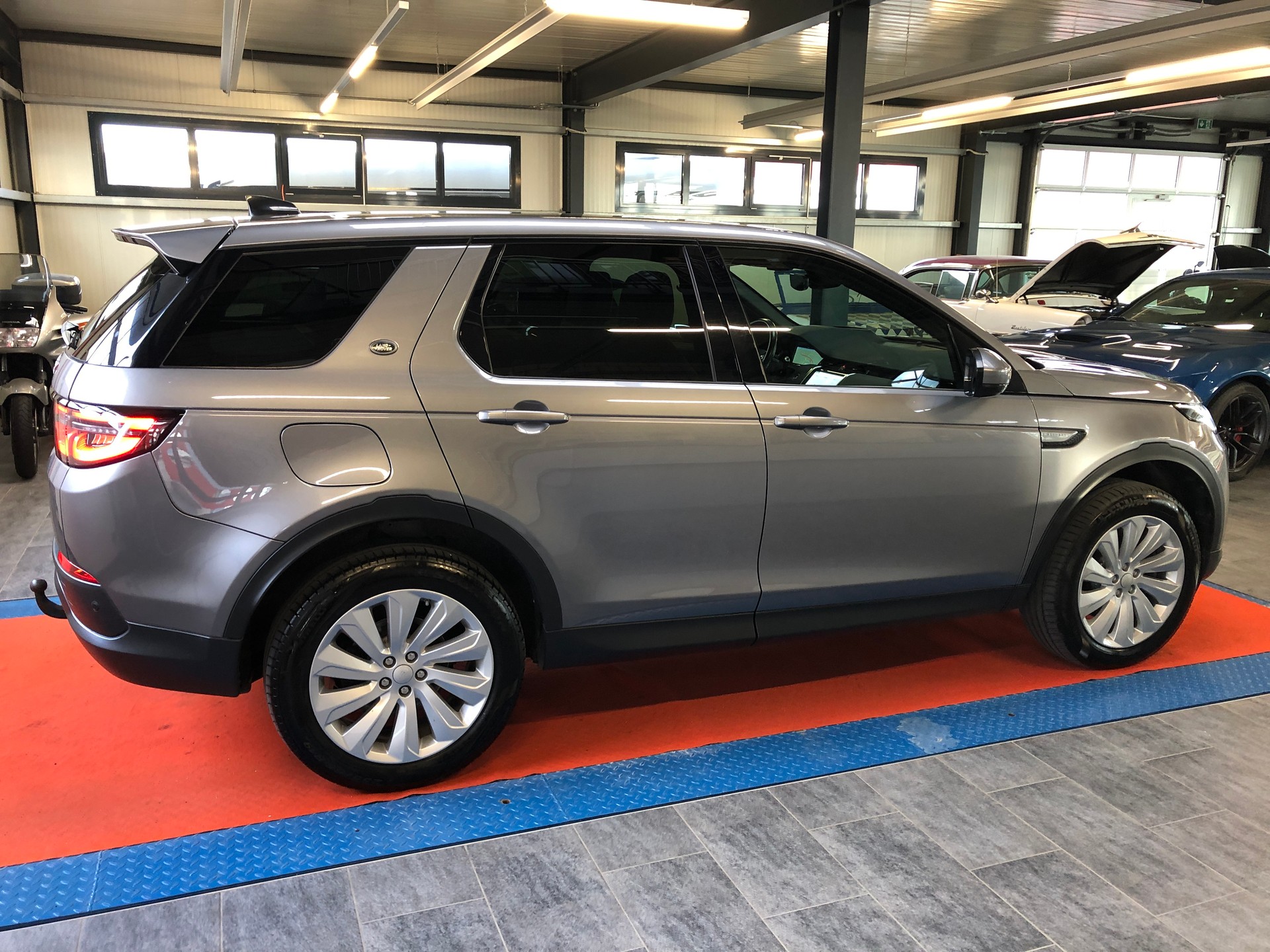LAND ROVER Discovery Sport R Dyn D180 2.0D TD4 MHEV SE AWD AT9 - 2